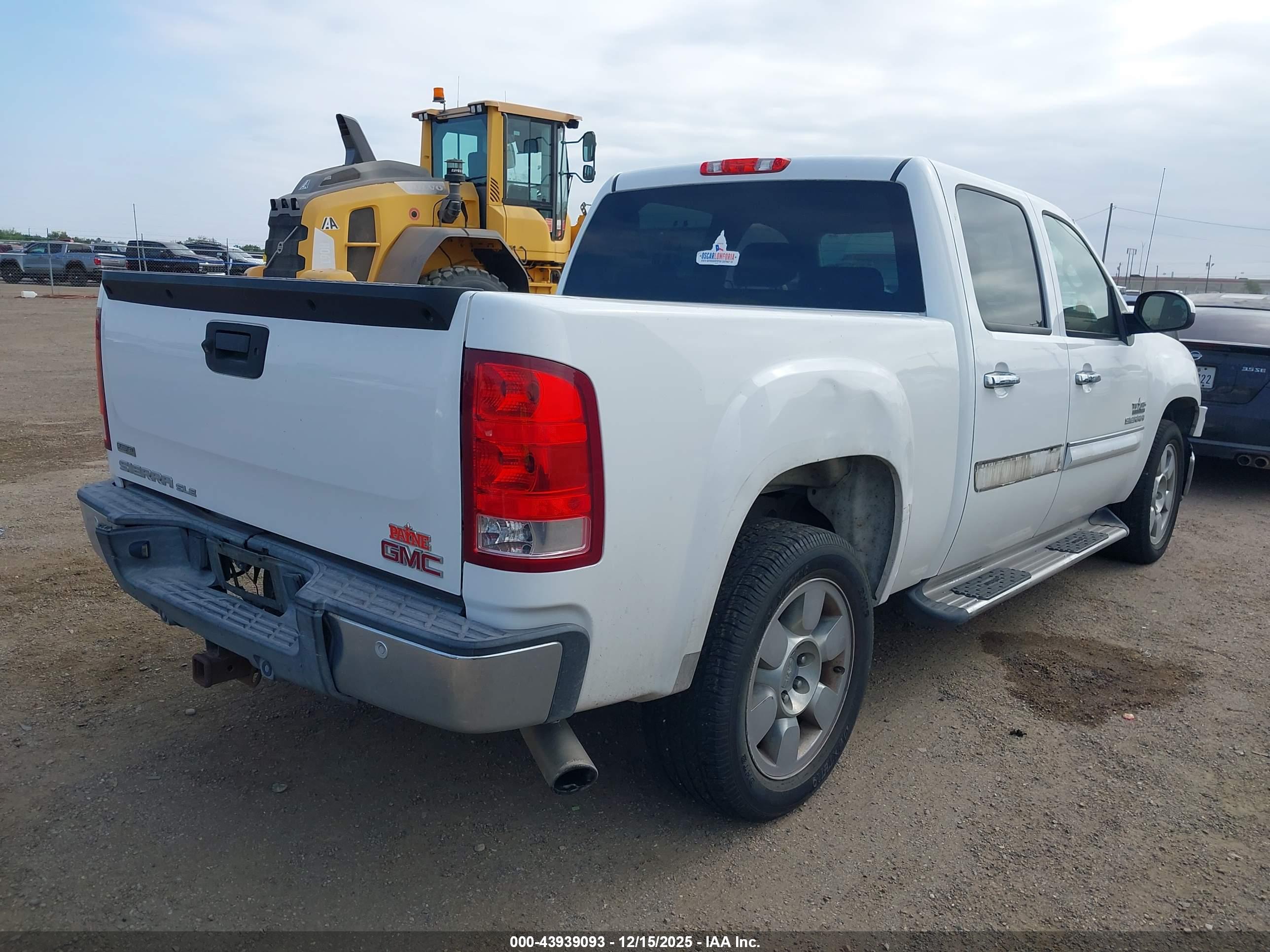 GMC SIERRA image 4