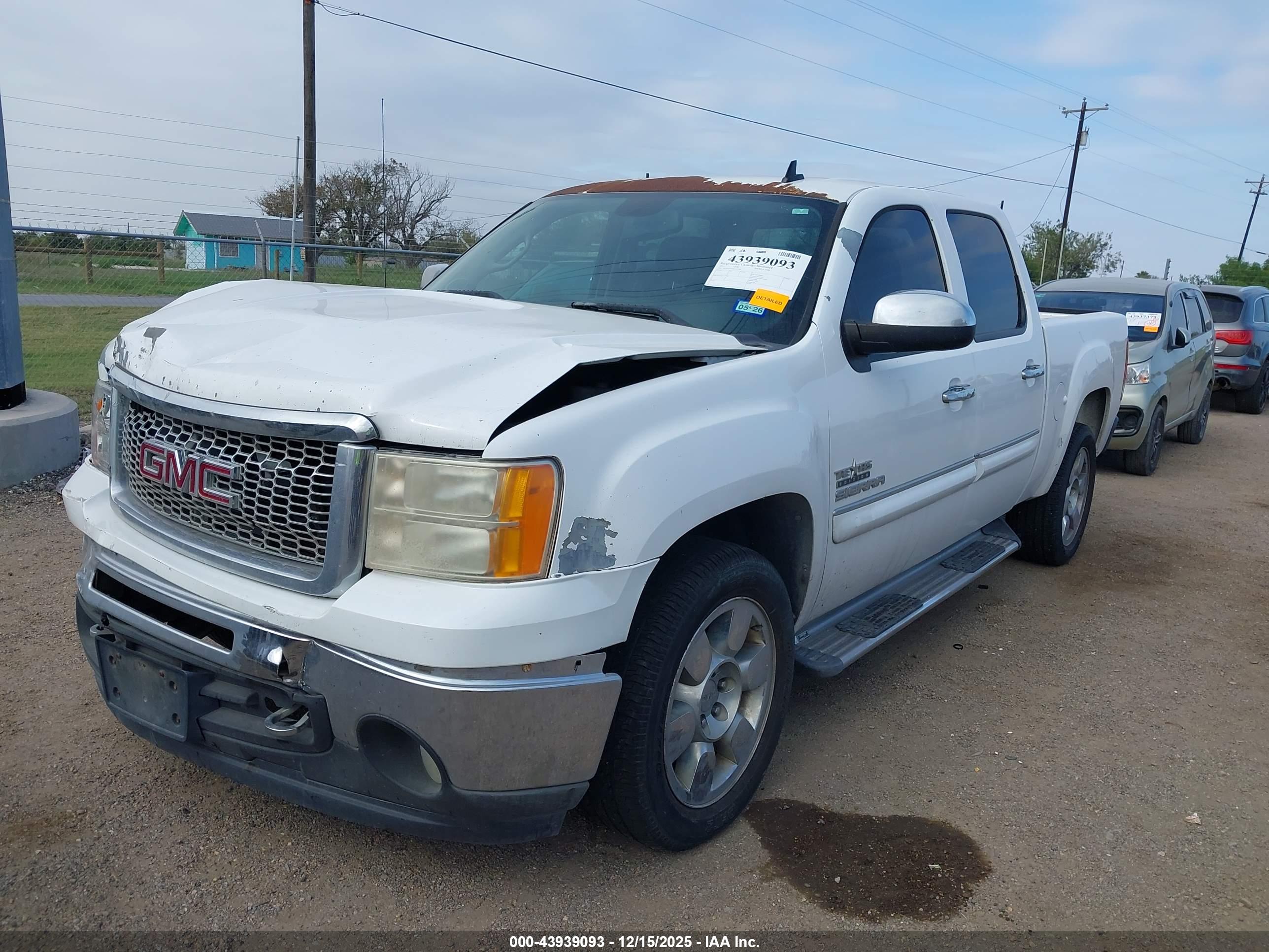 GMC SIERRA image 6