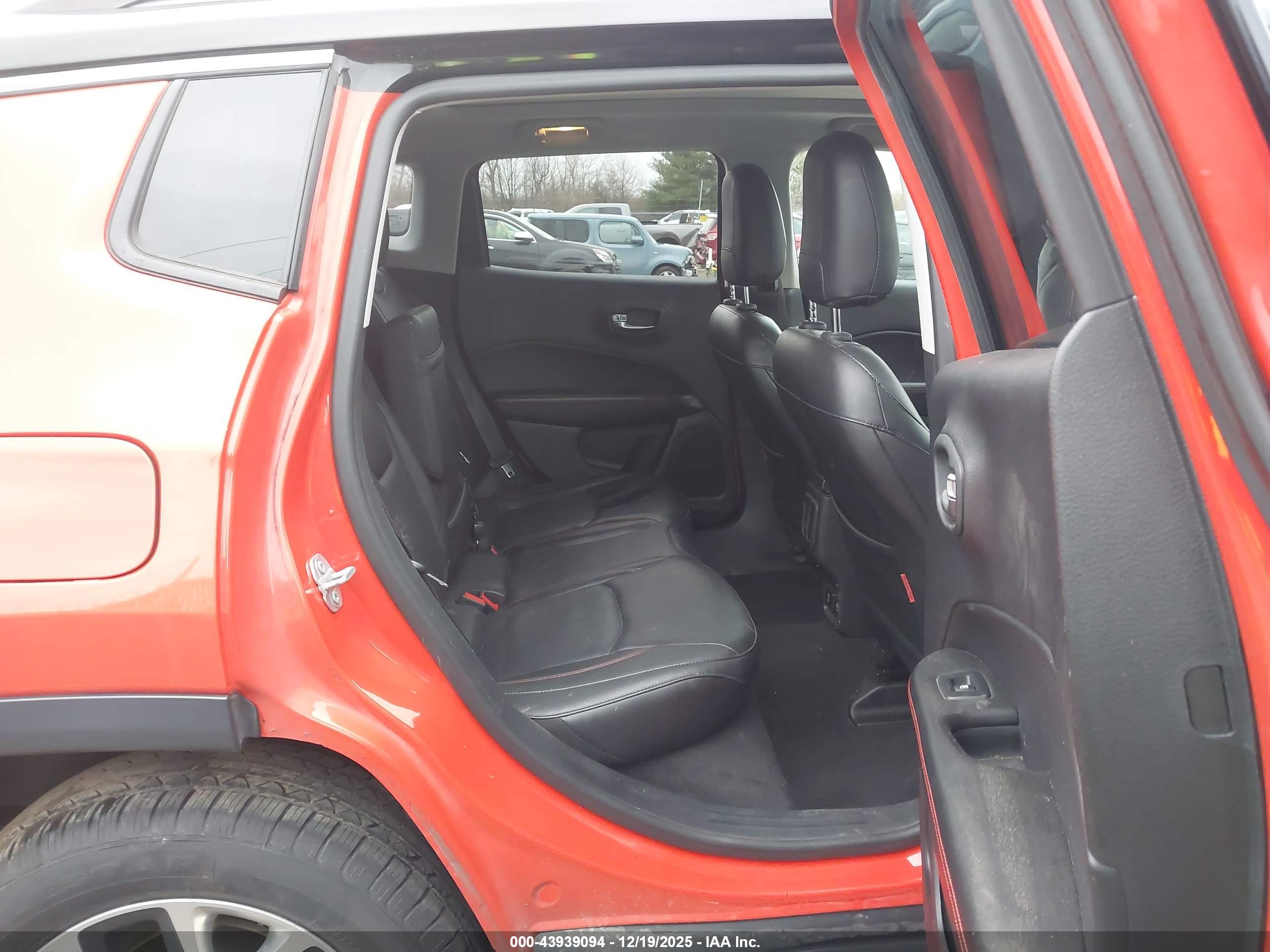 JEEP COMPASS image 8