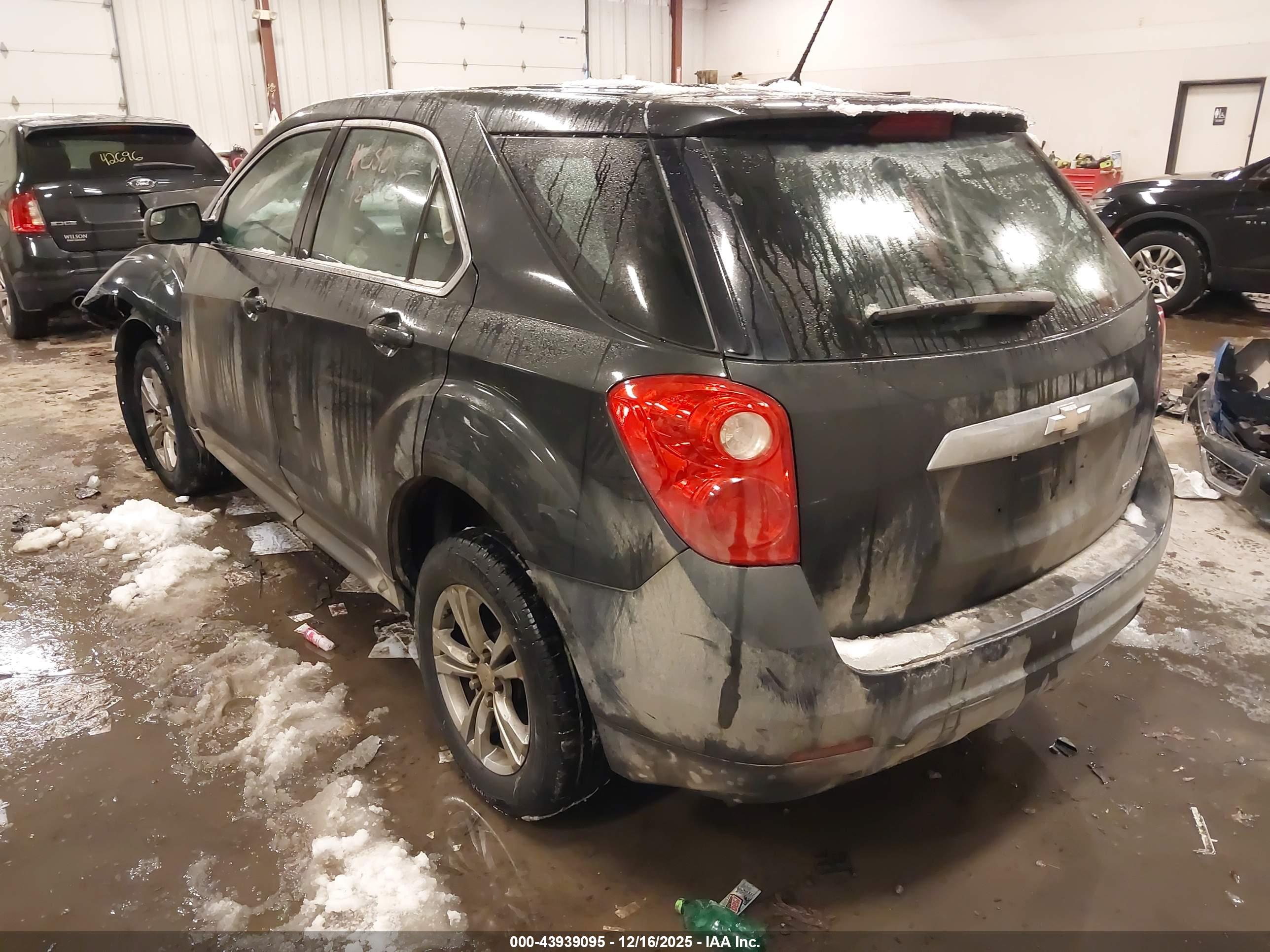CHEVROLET EQUINOX image 3