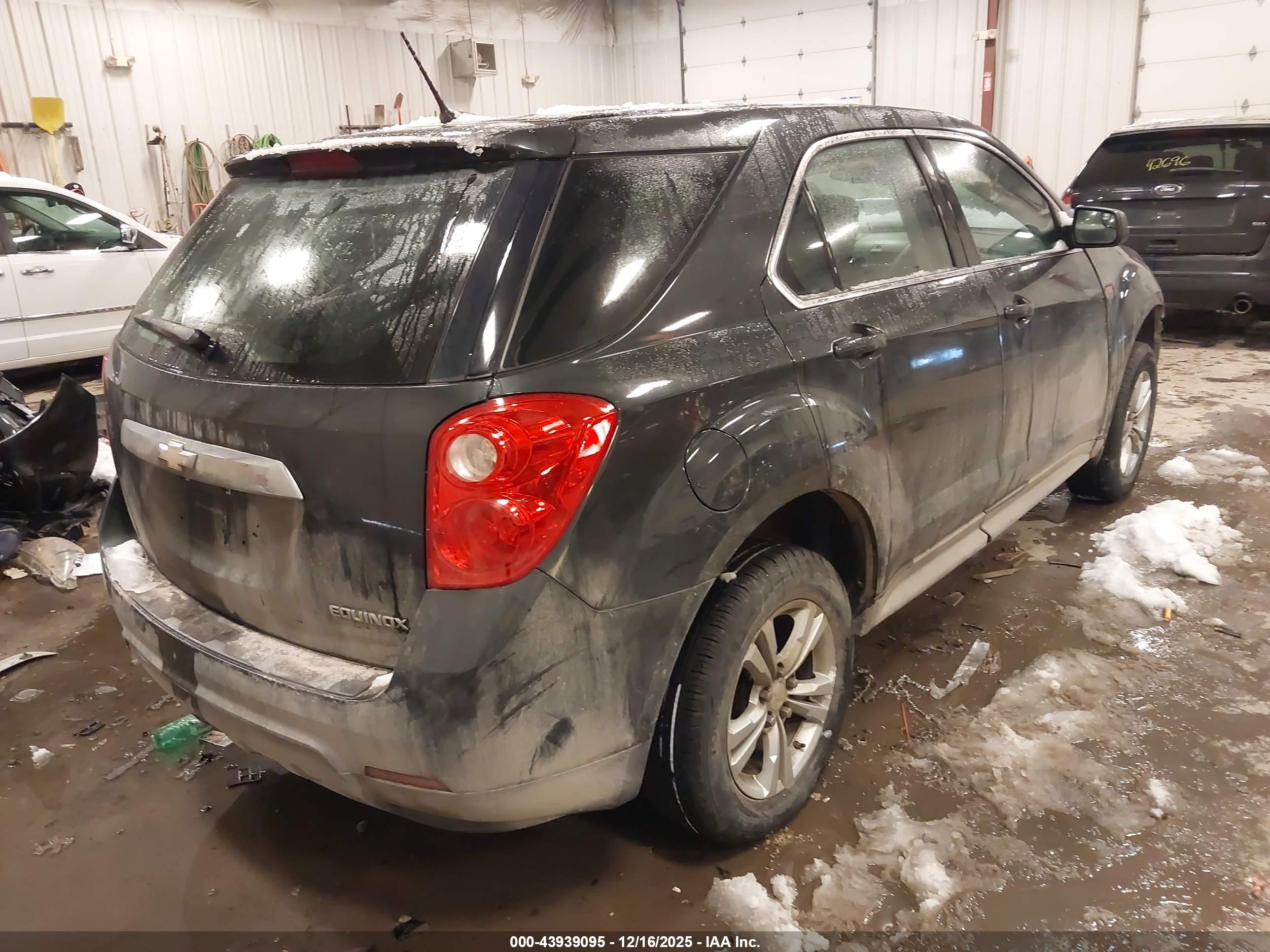 CHEVROLET EQUINOX image 4