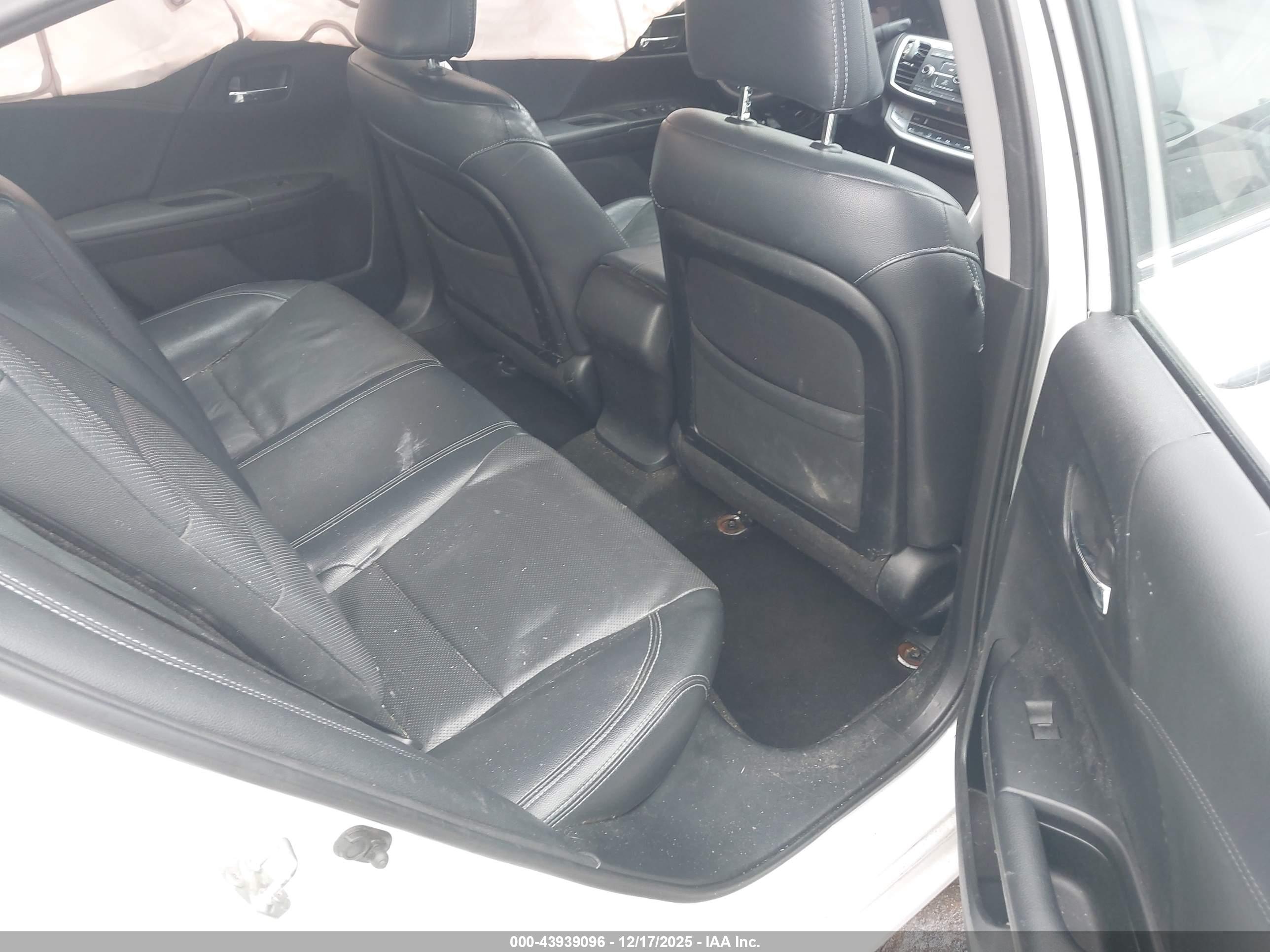 HONDA ACCORD image 8