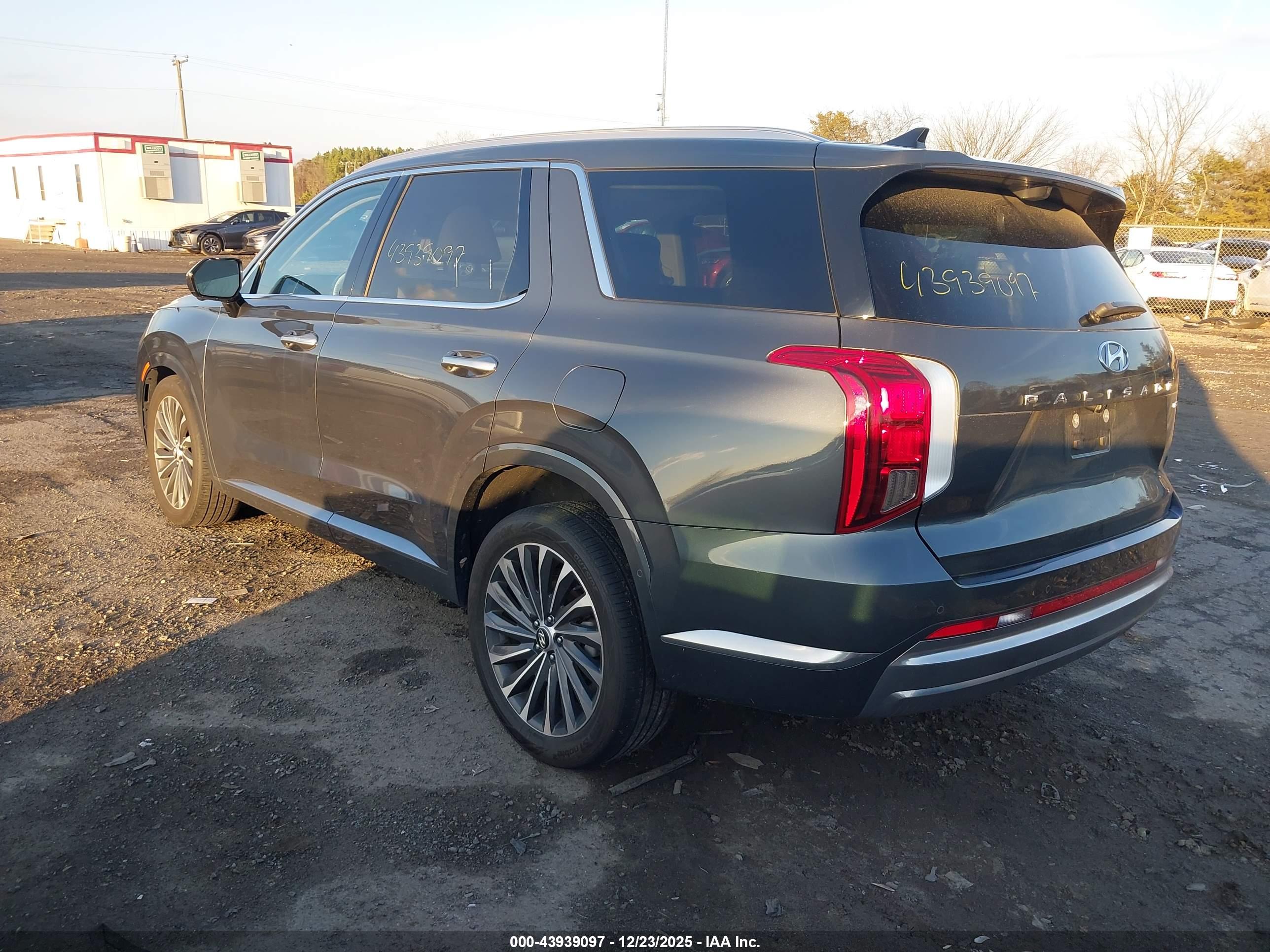 HYUNDAI PALISADE image 3