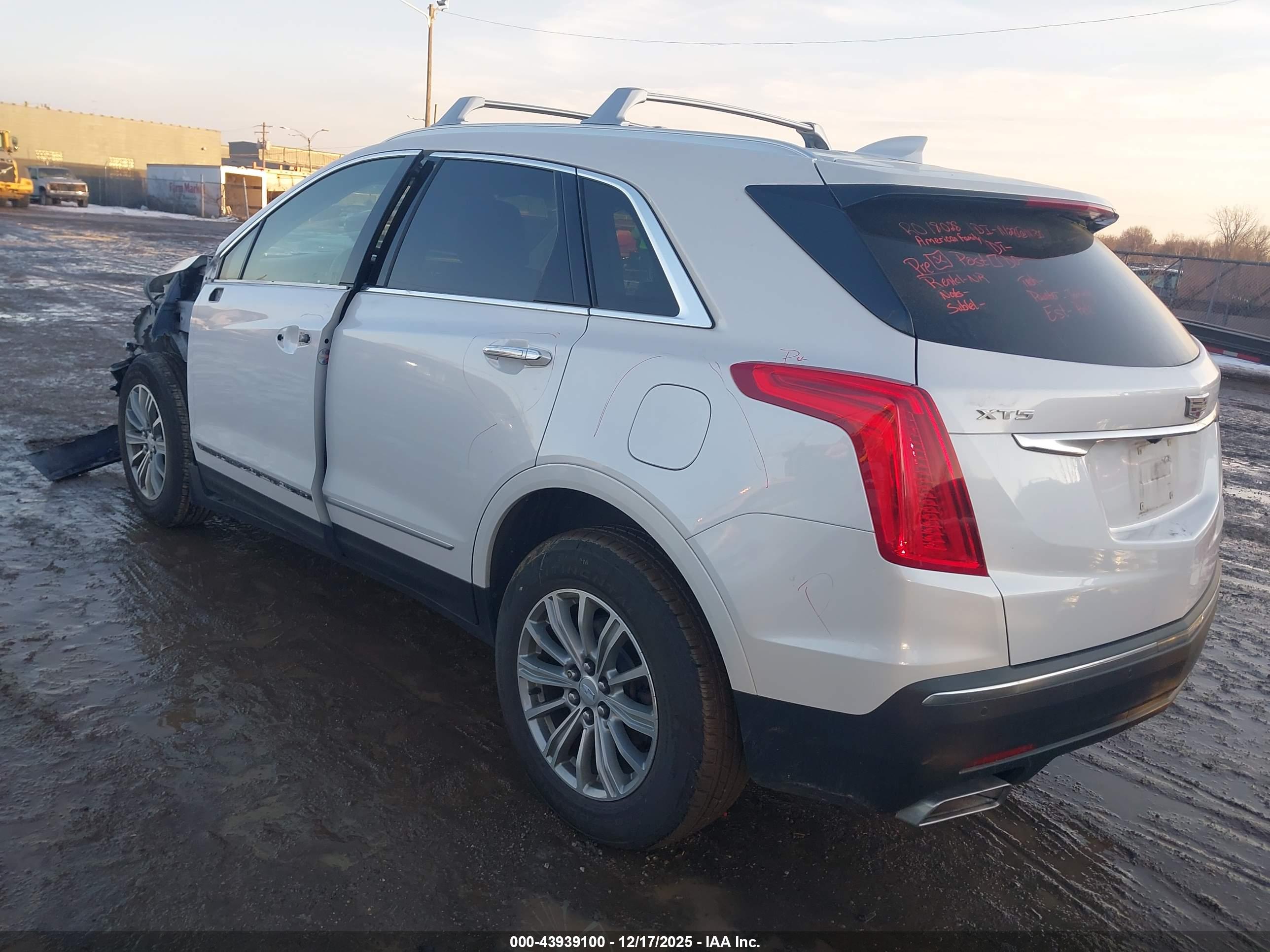 CADILLAC XT5 image 3
