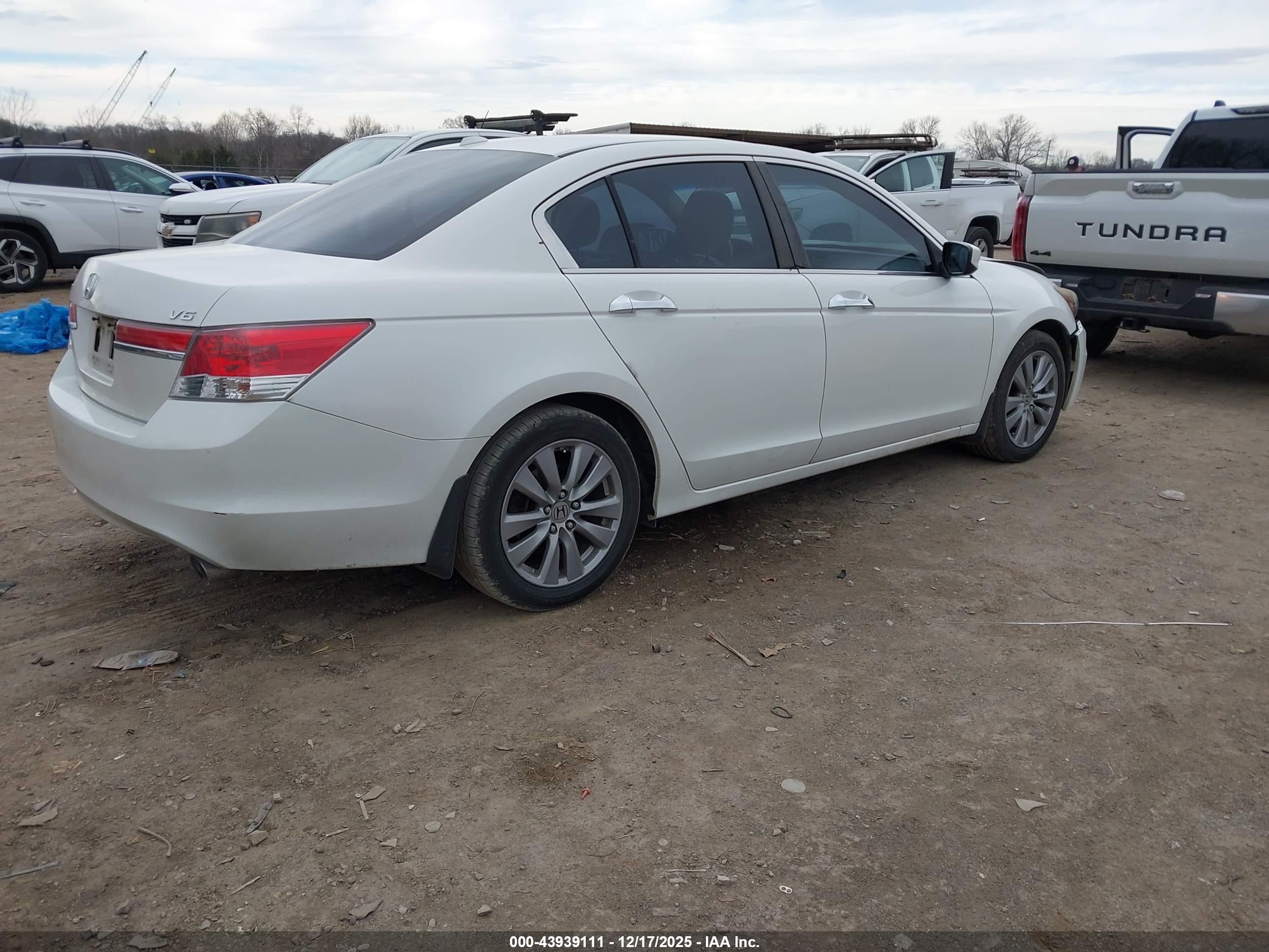HONDA ACCORD image 4