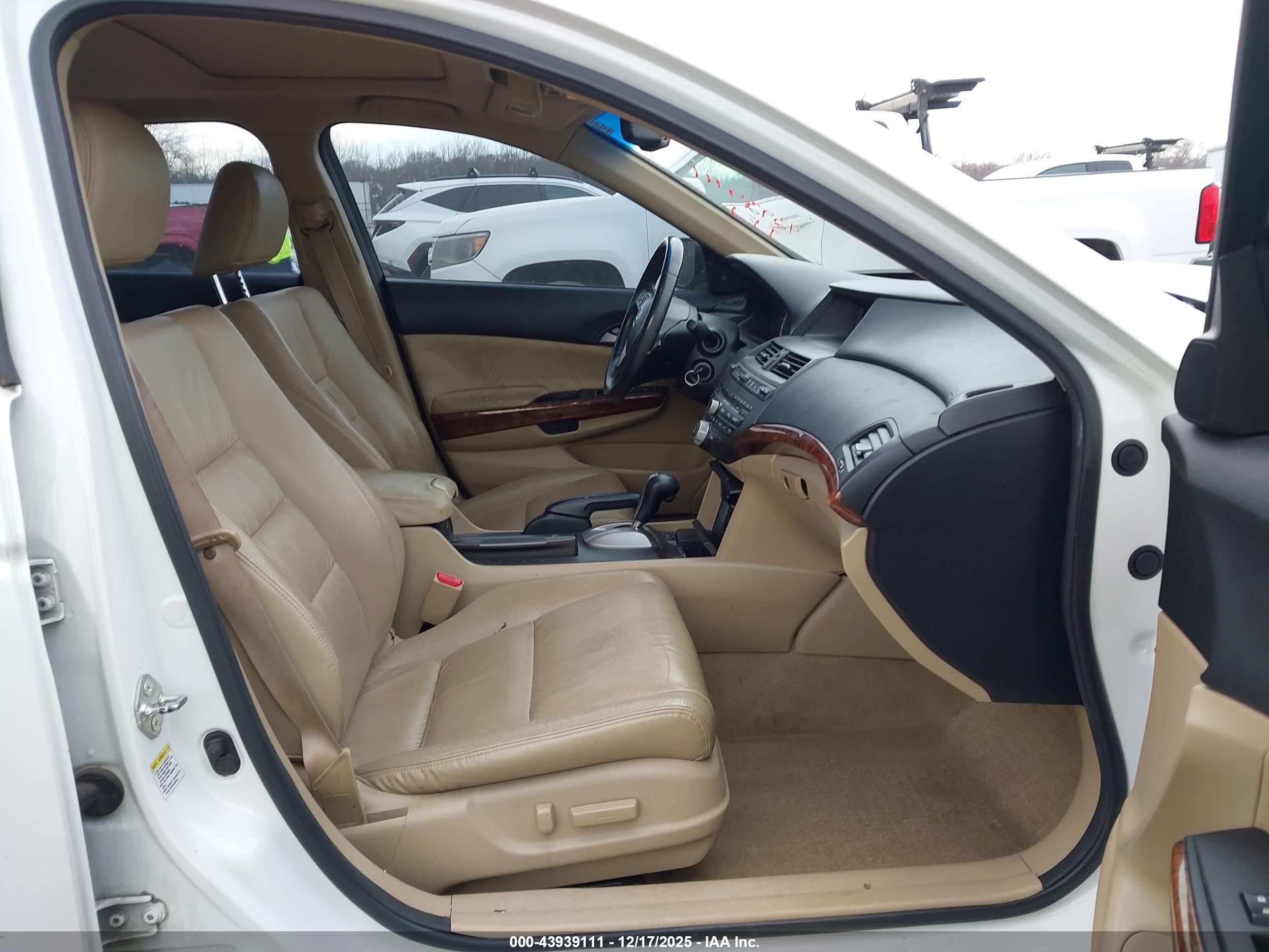 HONDA ACCORD image 5