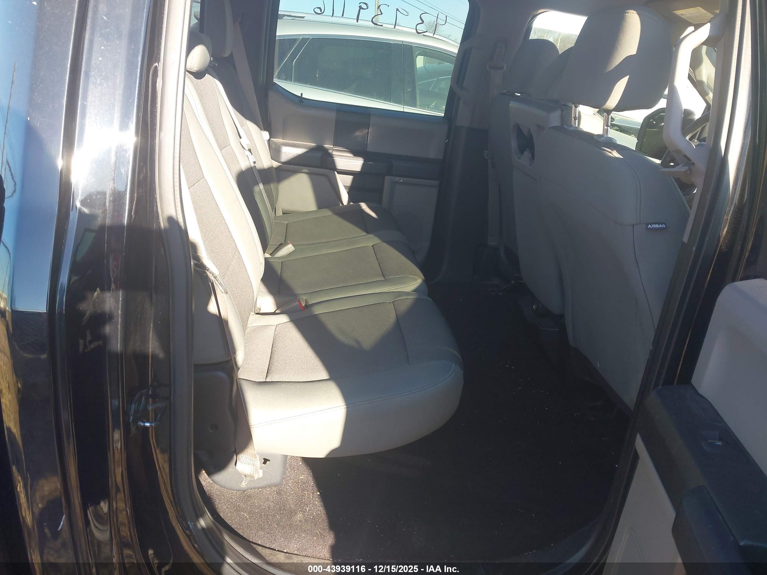 FORD F-150 image 8