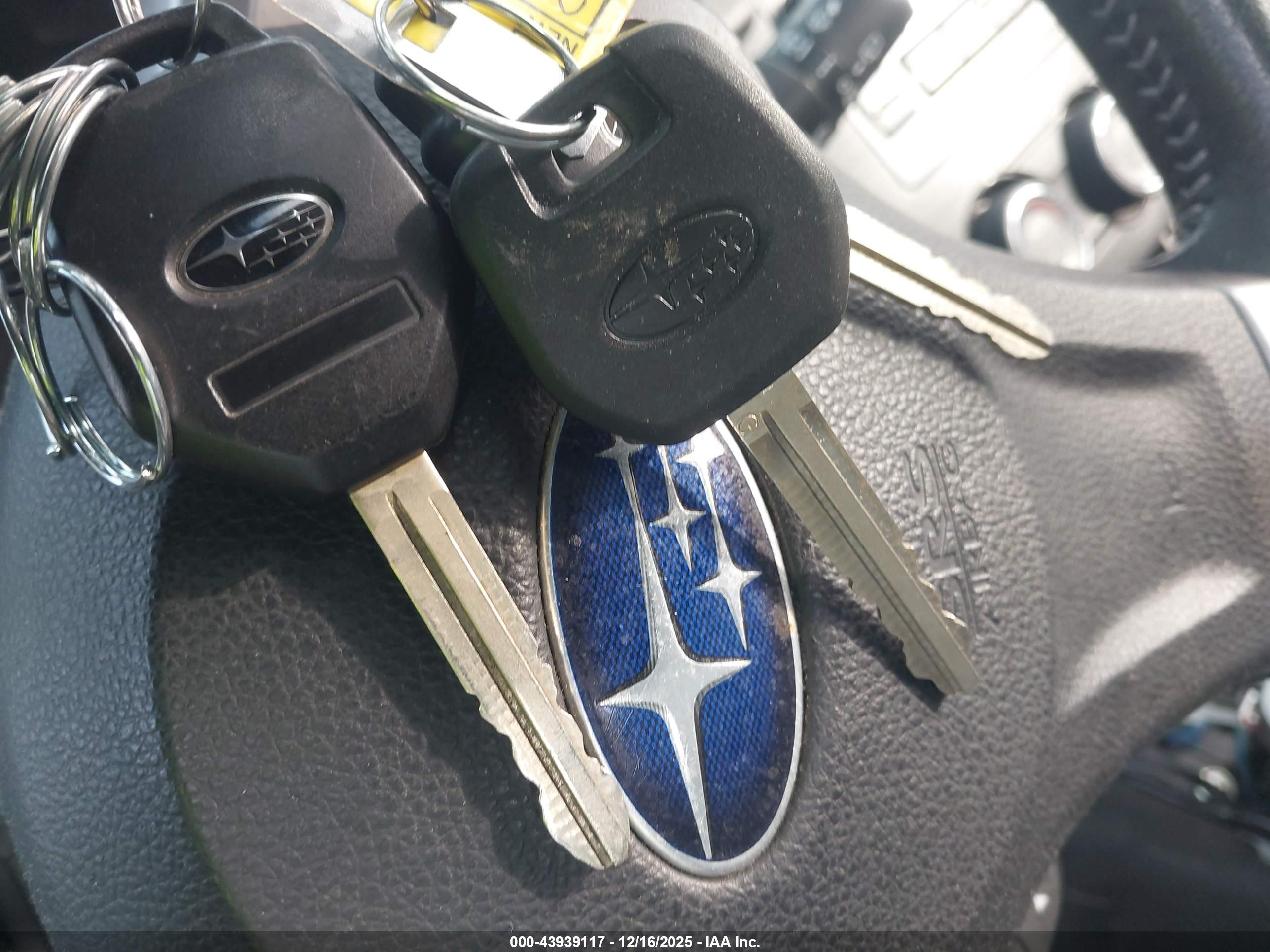SUBARU FORESTER image 11