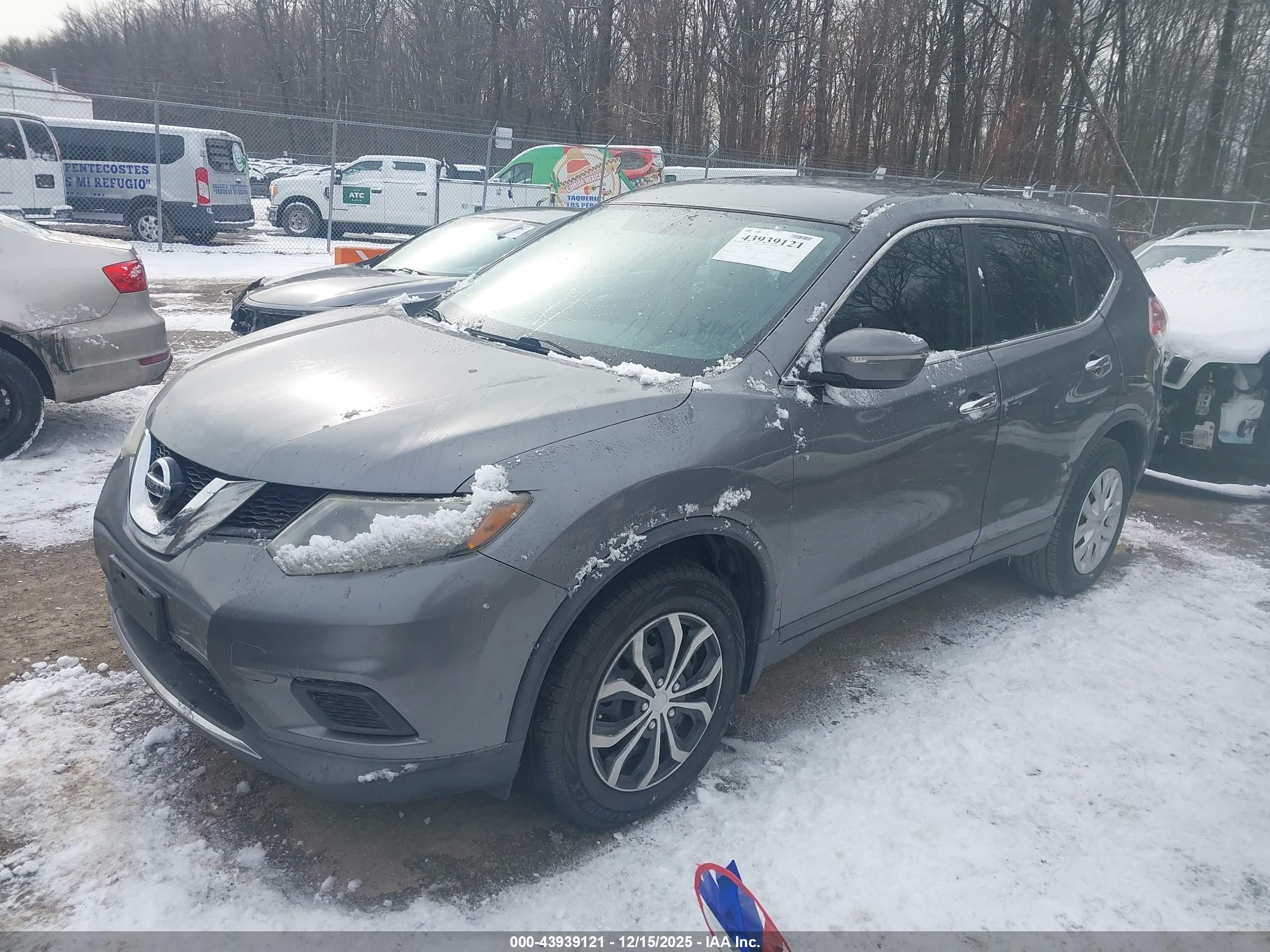 NISSAN ROGUE image 2