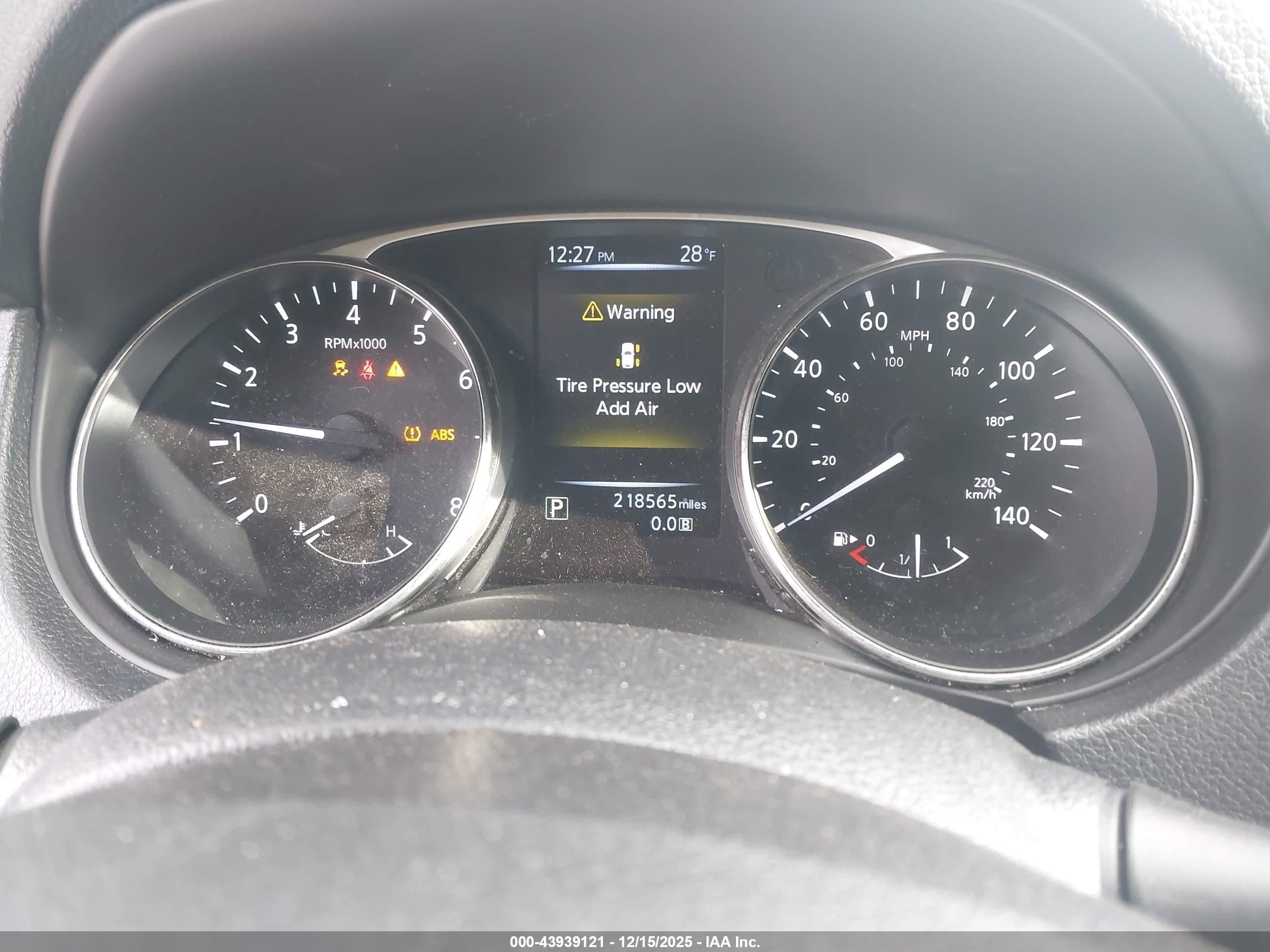 NISSAN ROGUE image 7