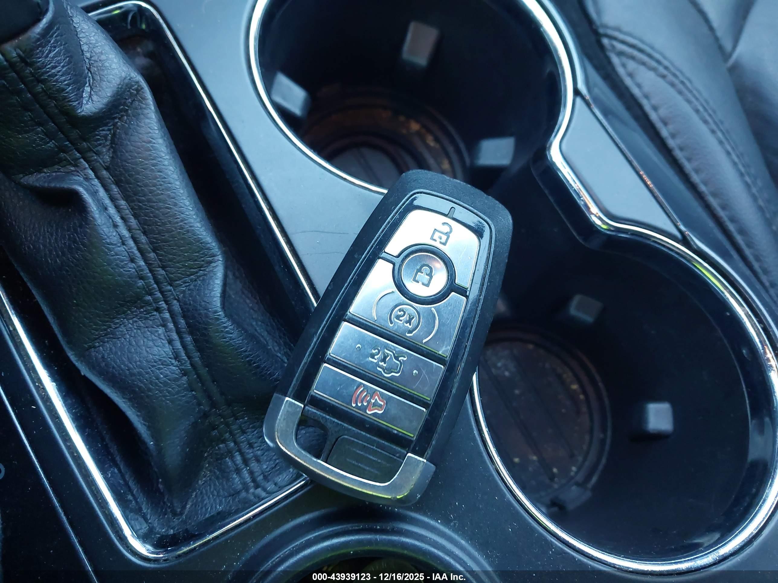 FORD EXPLORER image 11