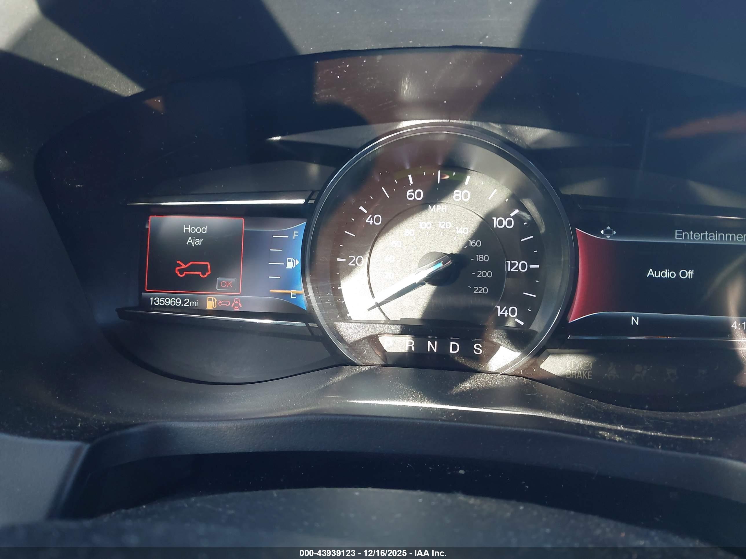 FORD EXPLORER image 7