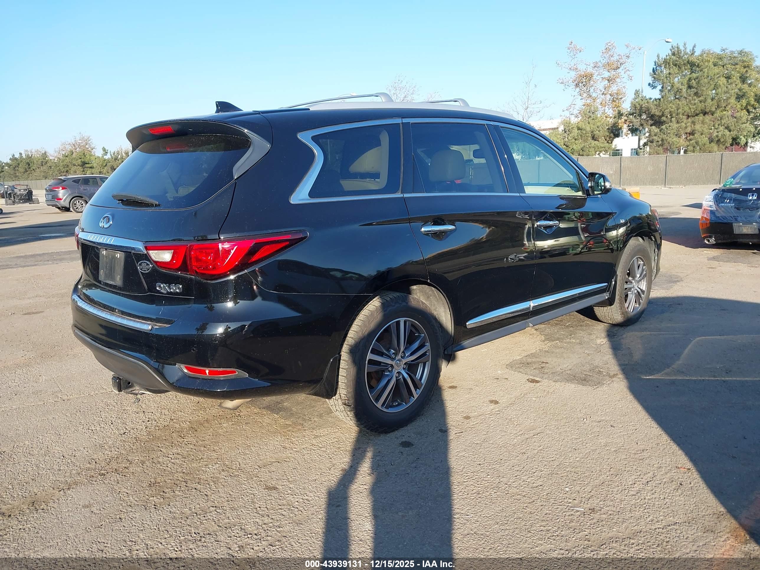 INFINITI QX60 image 4