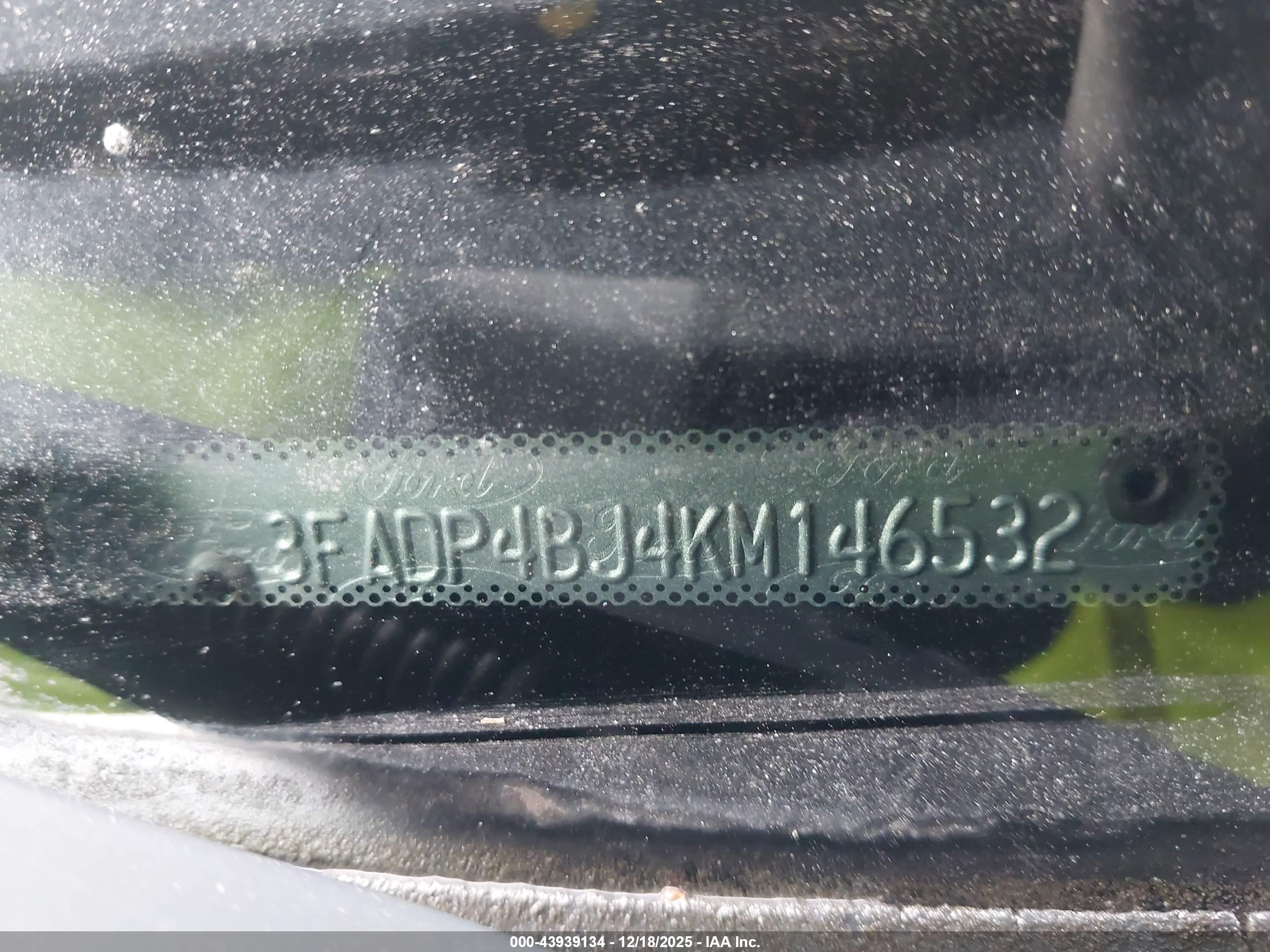 FORD FIESTA image 9