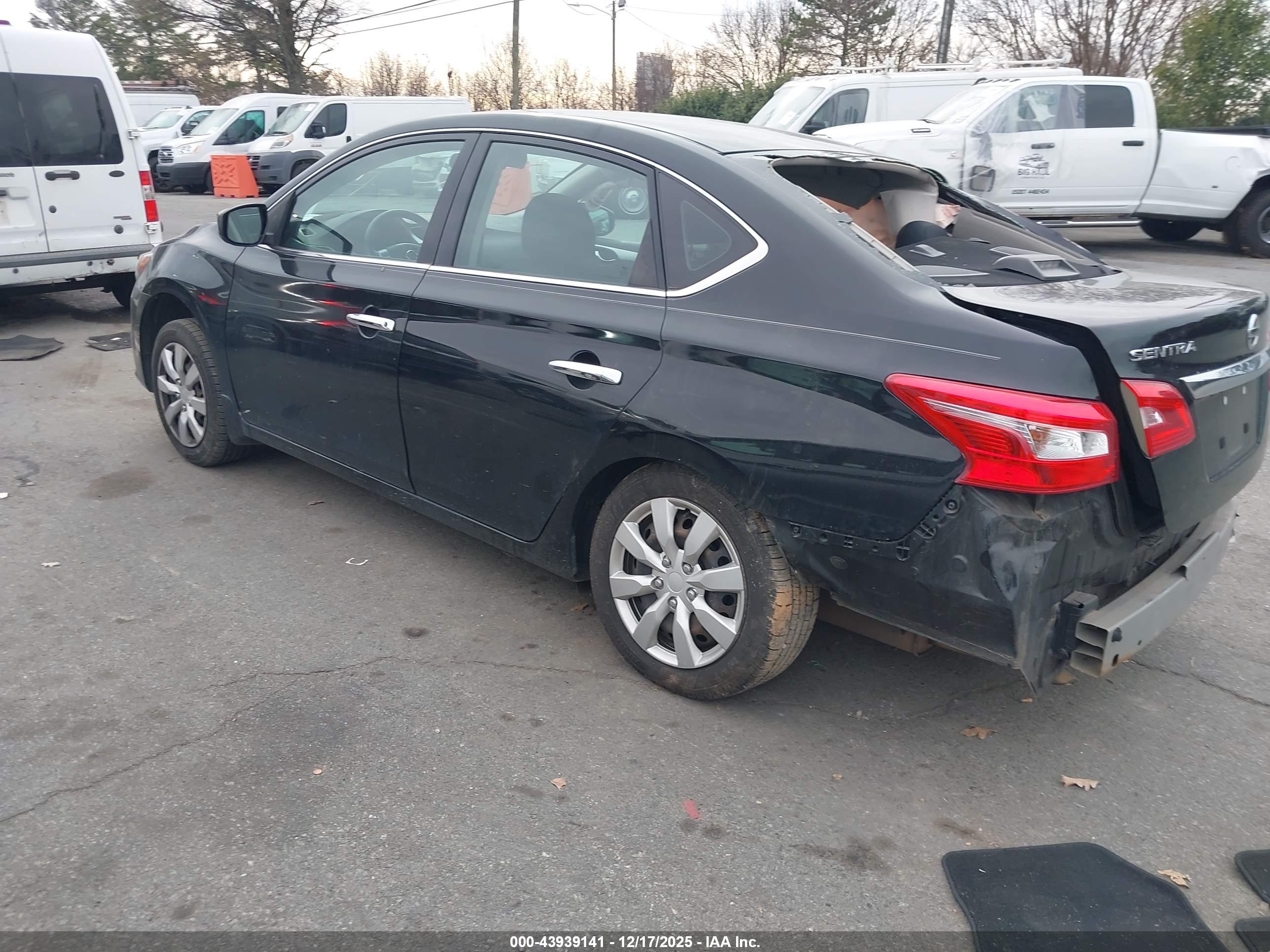 NISSAN SENTRA image 3