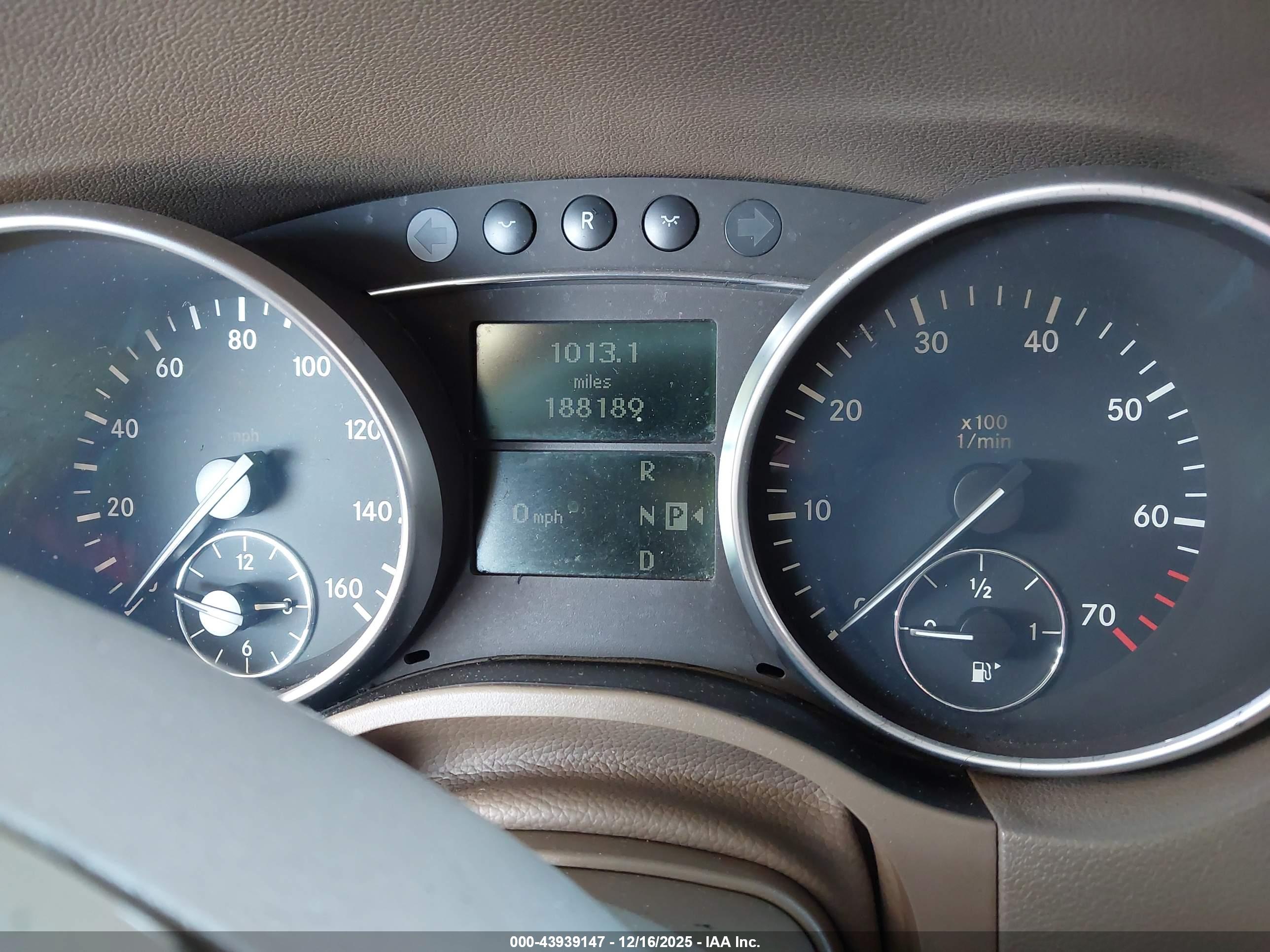 MERCEDES-BENZ ML image 7