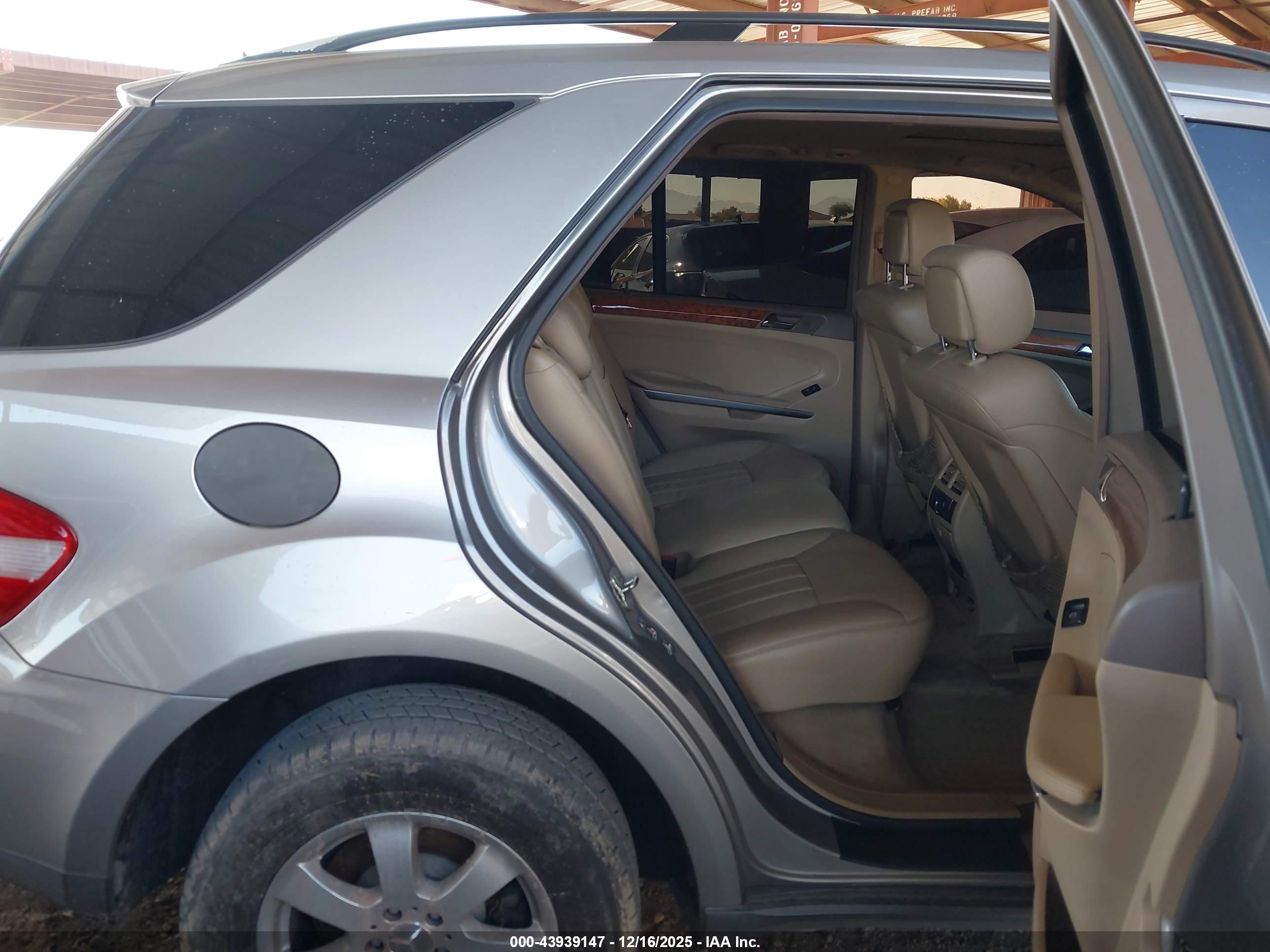 MERCEDES-BENZ ML image 8