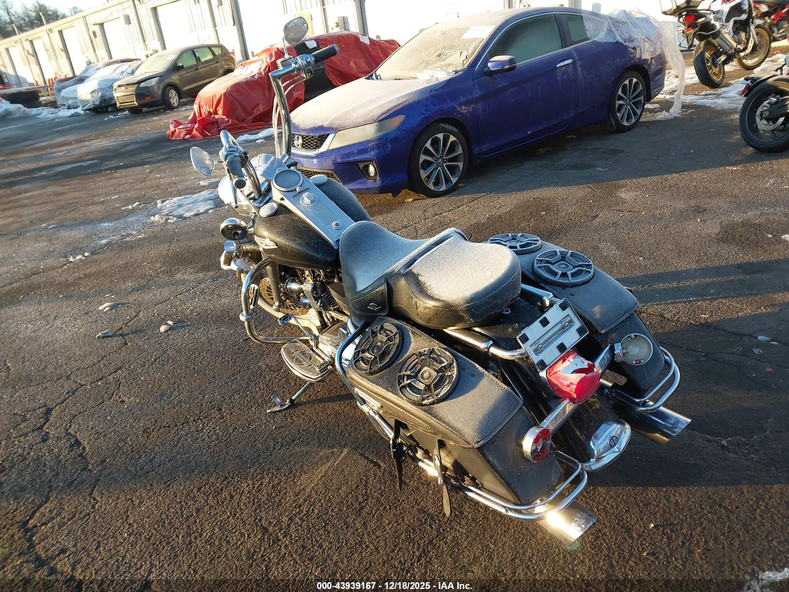 HARLEY-DAVIDSON FLHRCI image 3