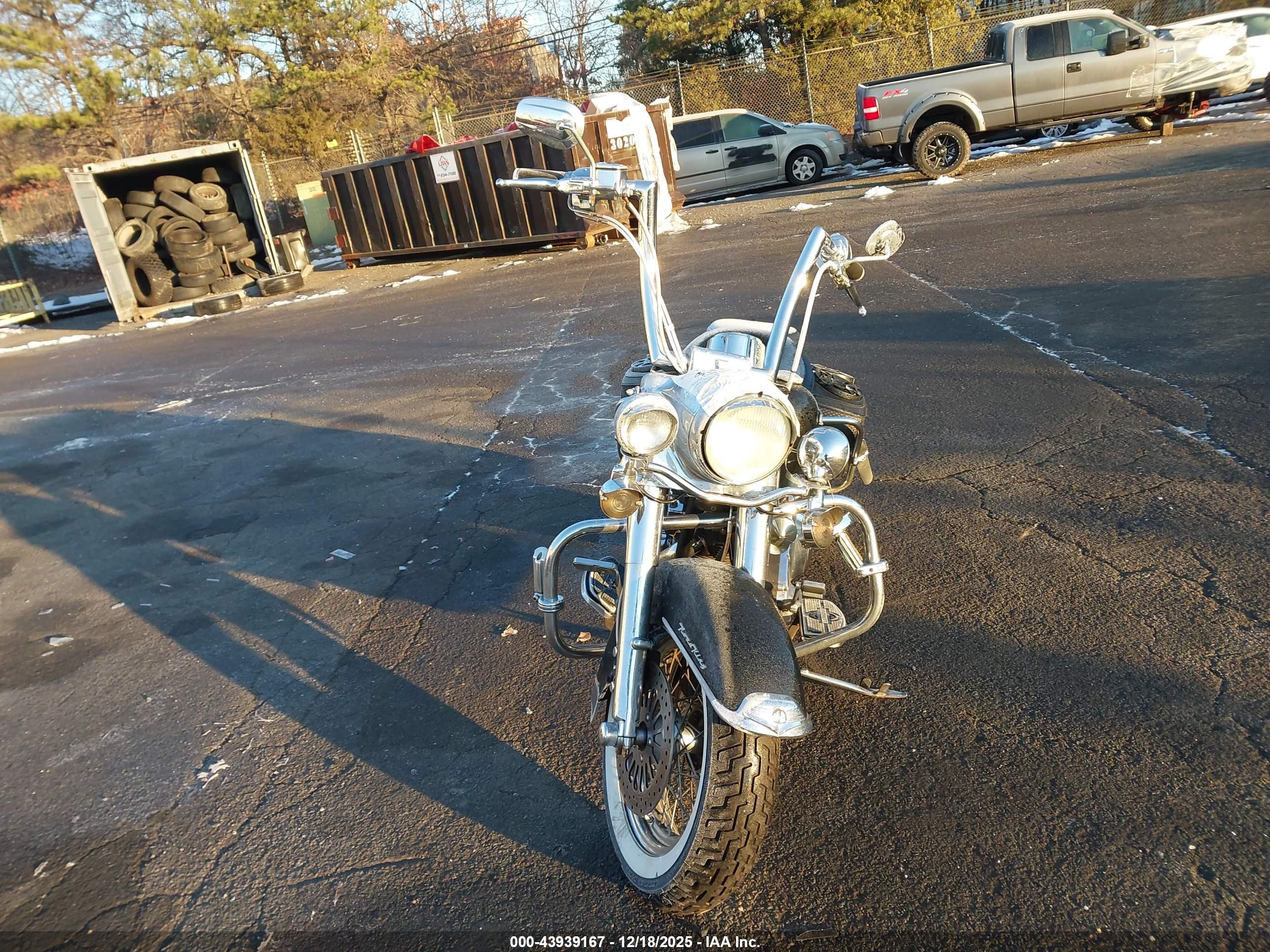 HARLEY-DAVIDSON FLHRCI image 5