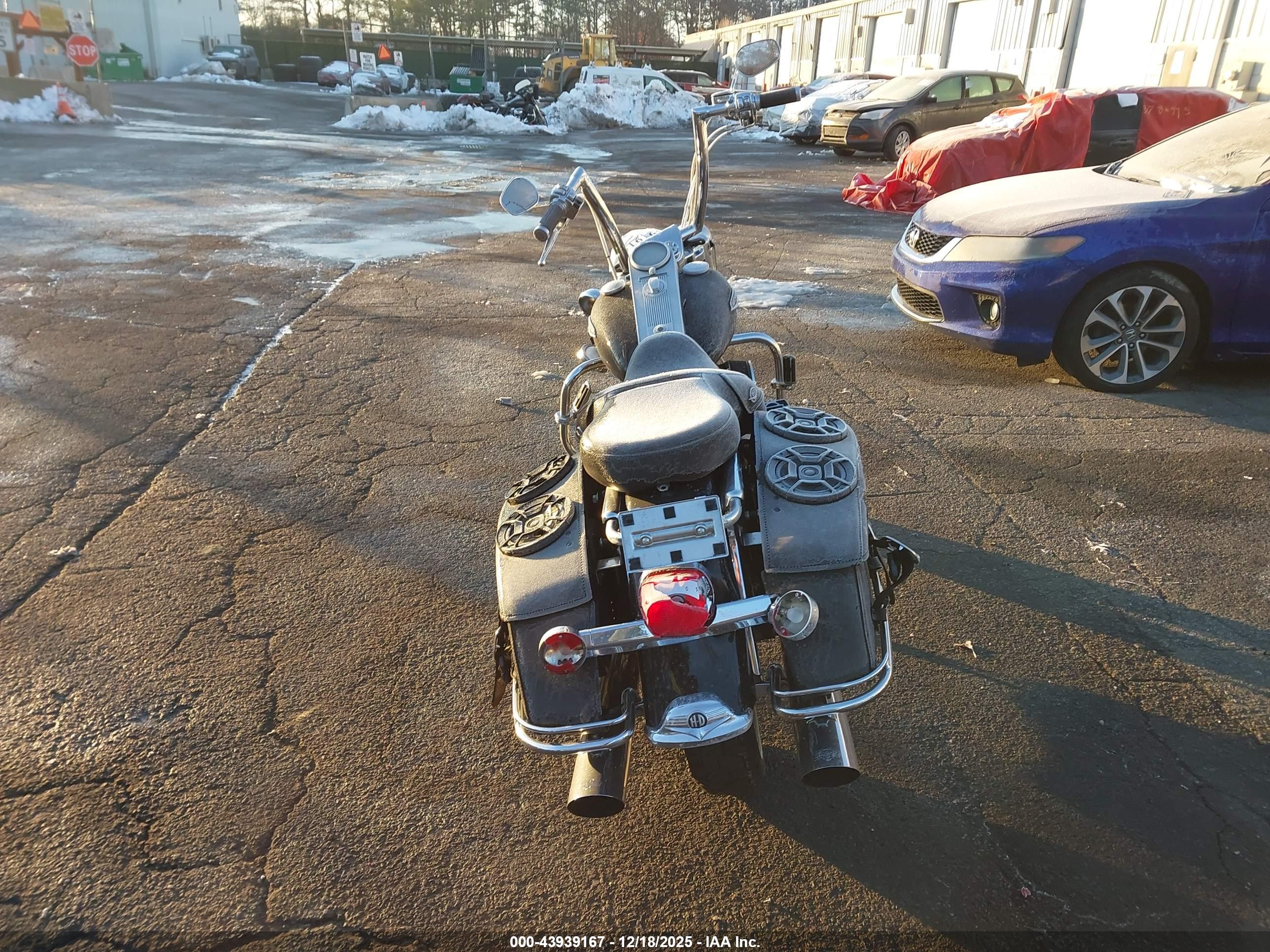 HARLEY-DAVIDSON FLHRCI image 6