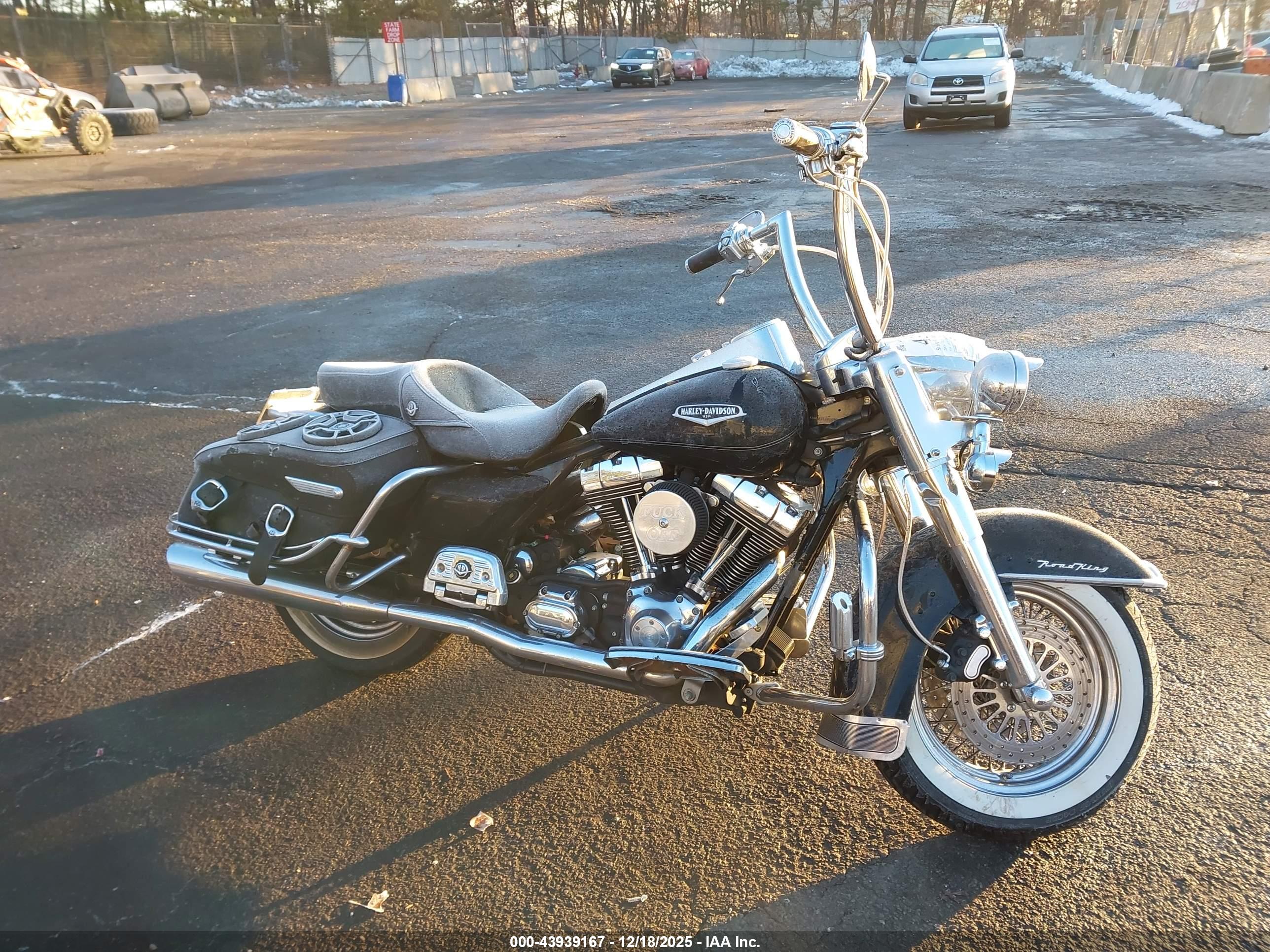 HARLEY-DAVIDSON FLHRCI image 8