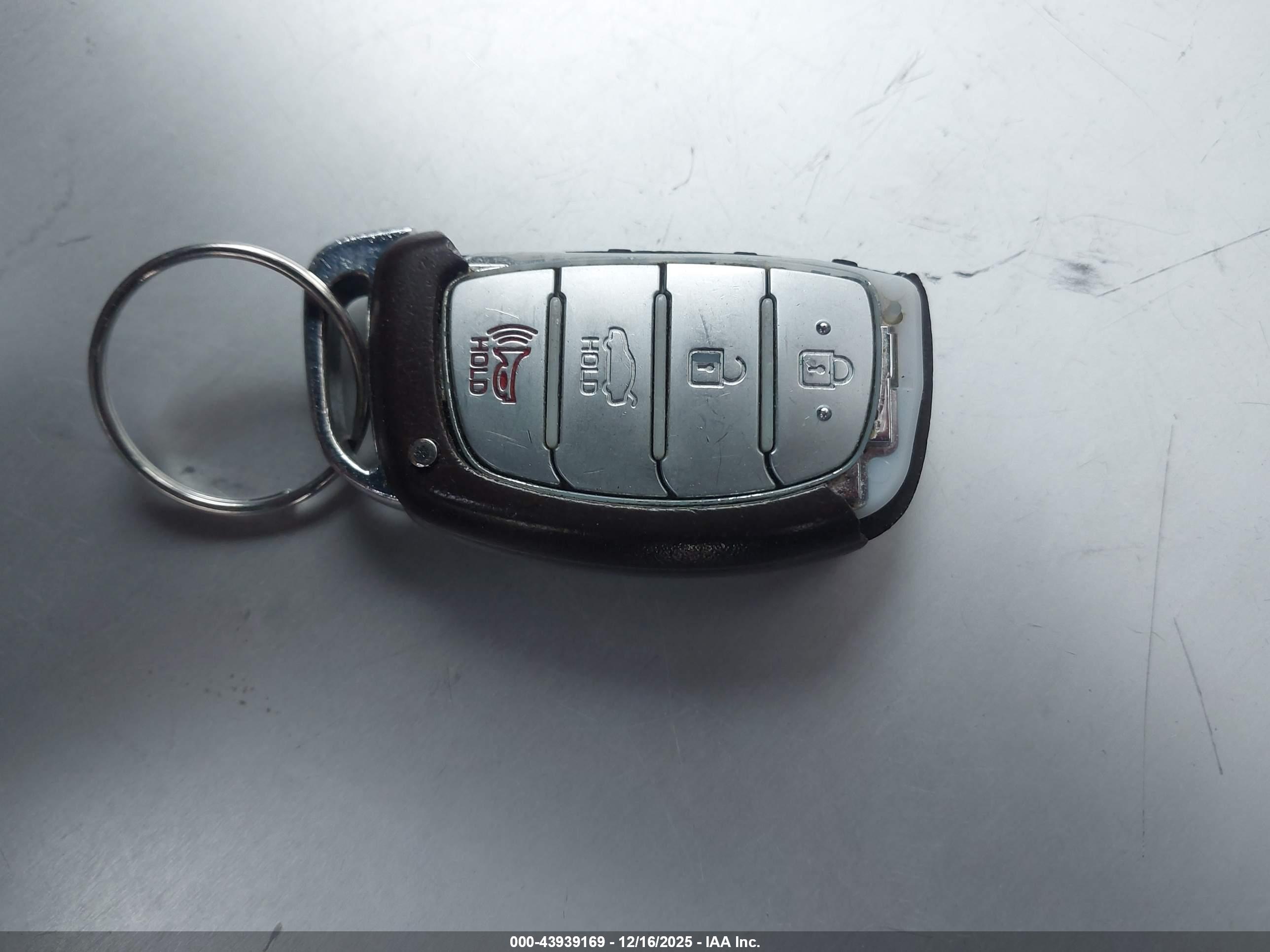 HYUNDAI SONATA image 11