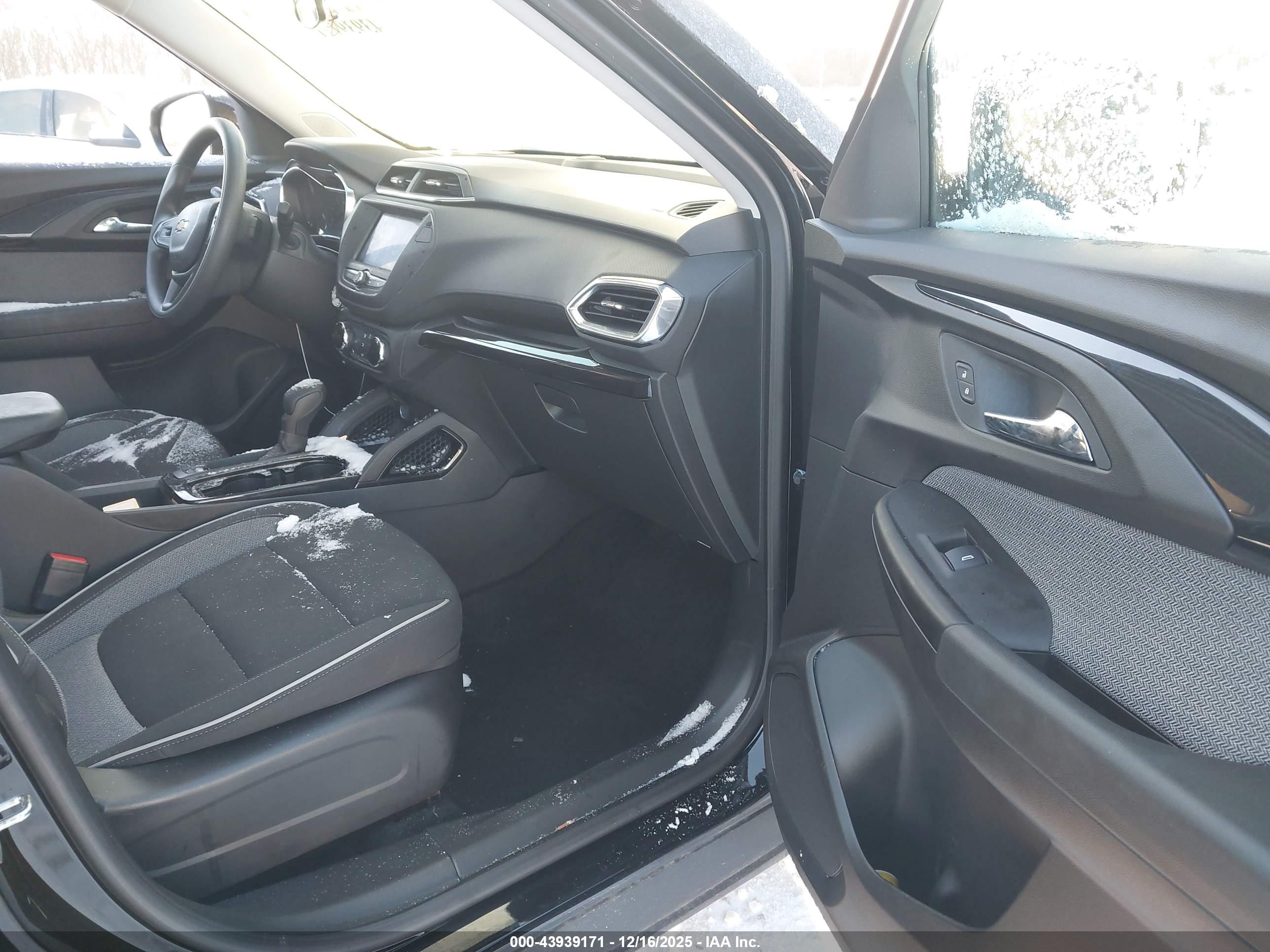 CHEVROLET TRAILBLAZER image 5