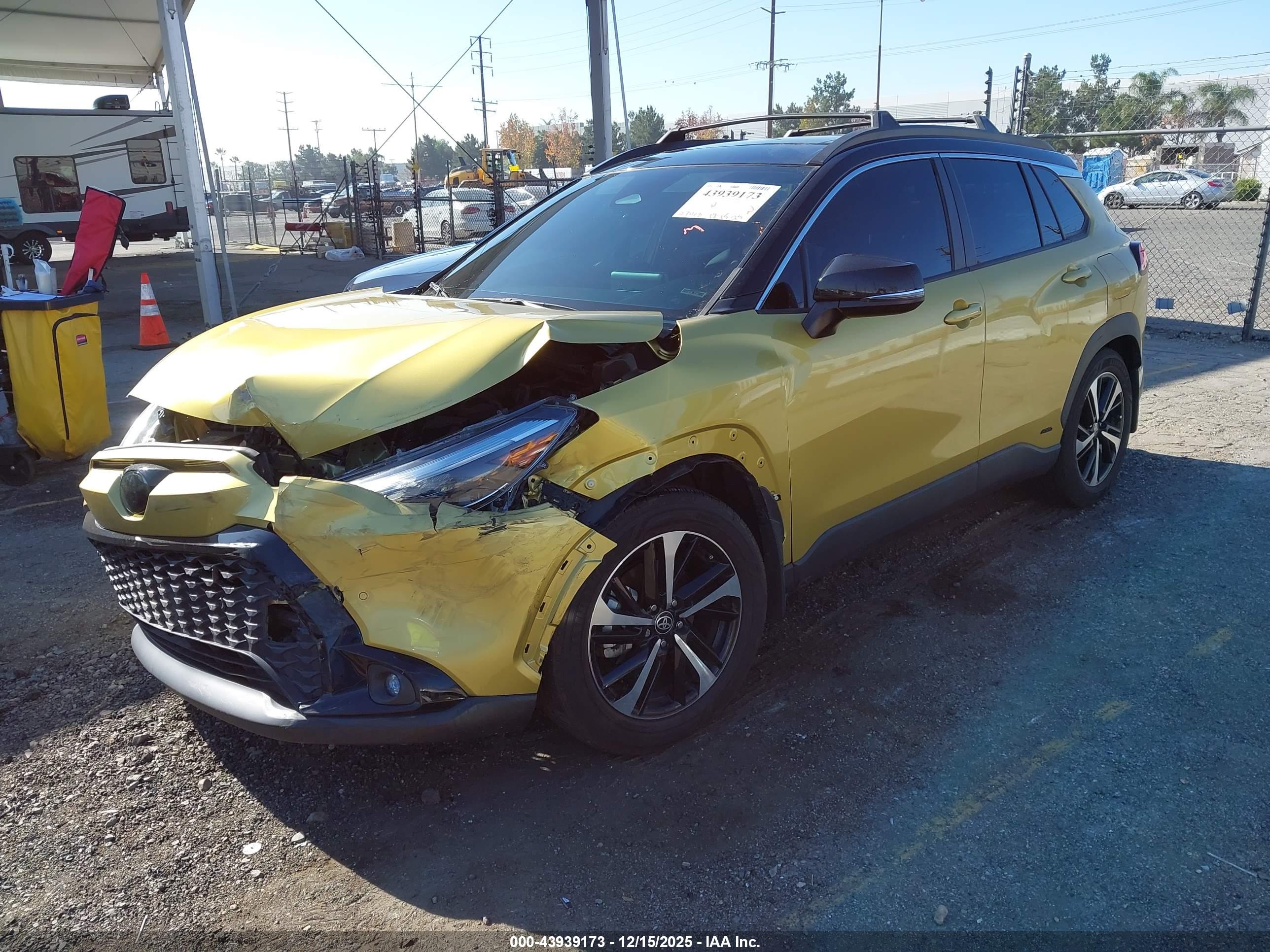 TOYOTA COROLLA image 2