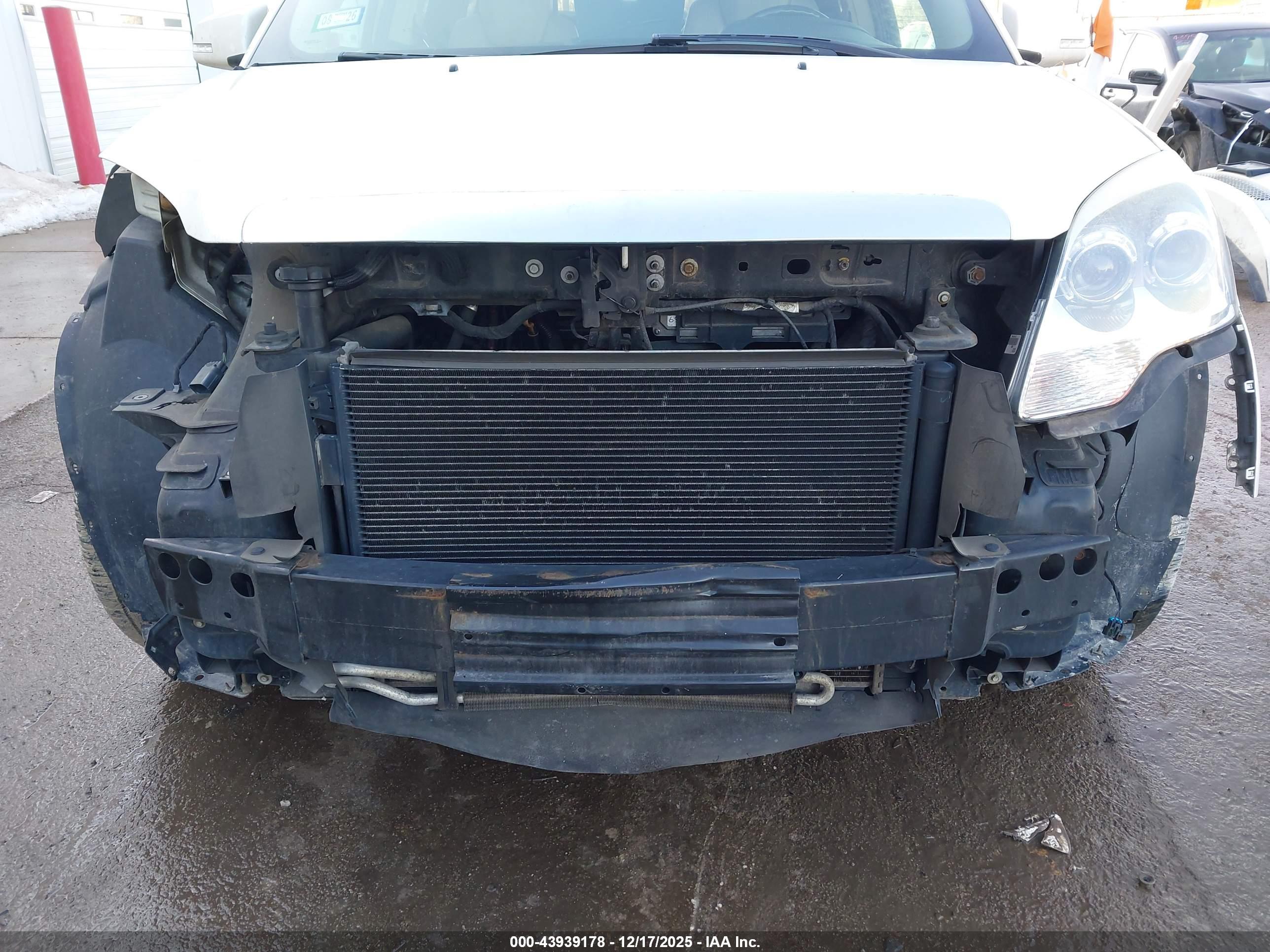 GMC ACADIA image 6