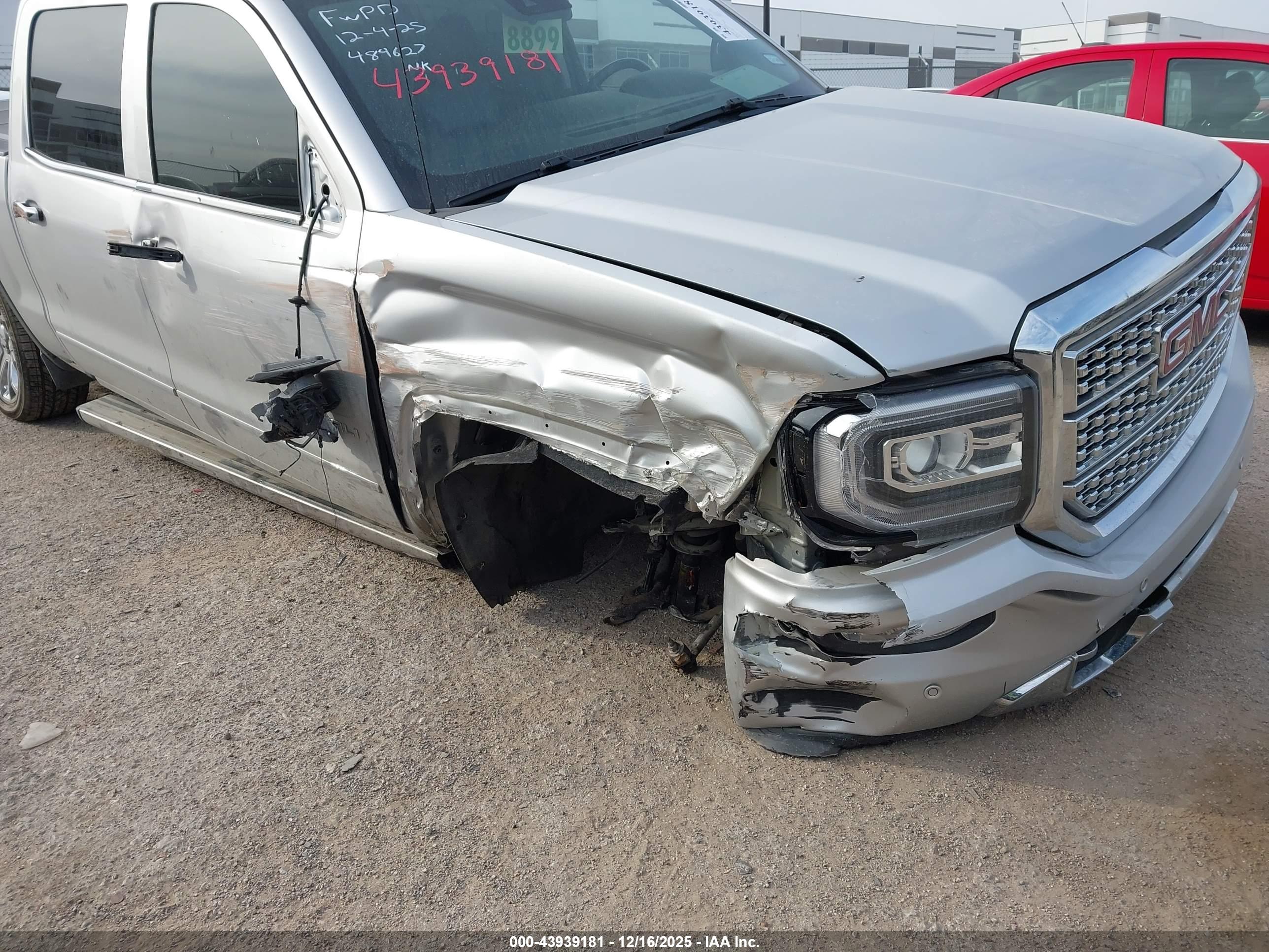 GMC SIERRA image 6