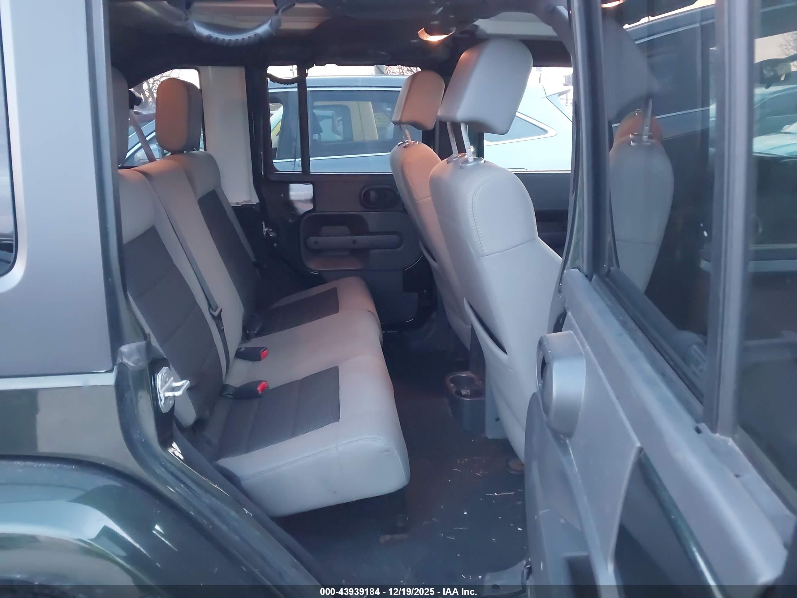 JEEP WRANGLER image 8