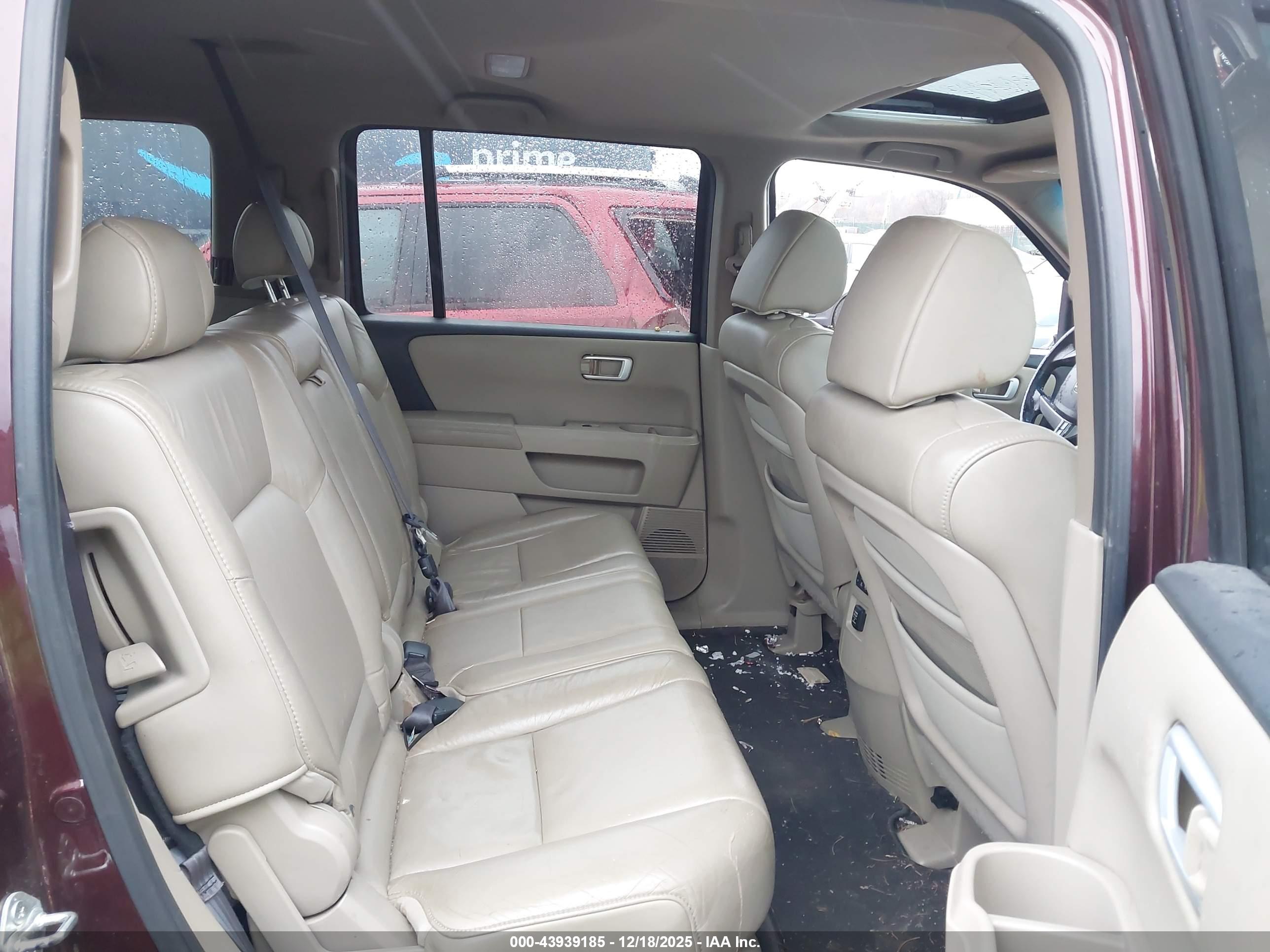 HONDA PILOT image 8