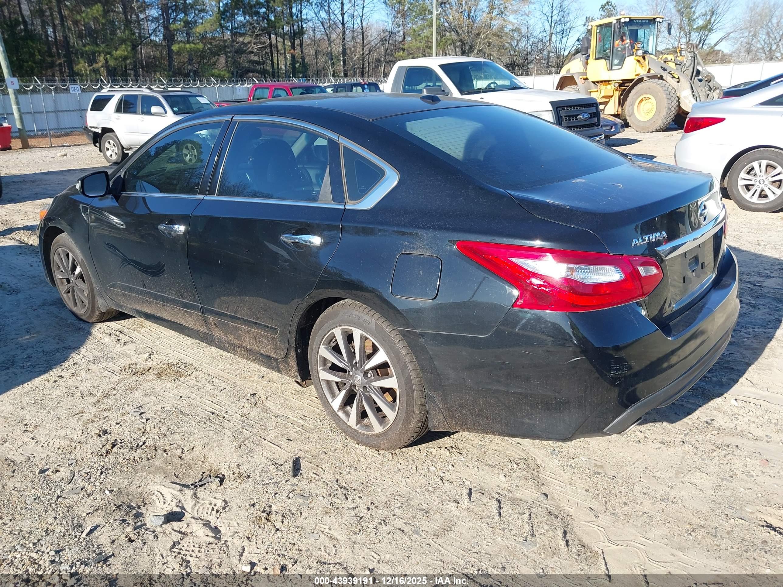 NISSAN ALTIMA image 3
