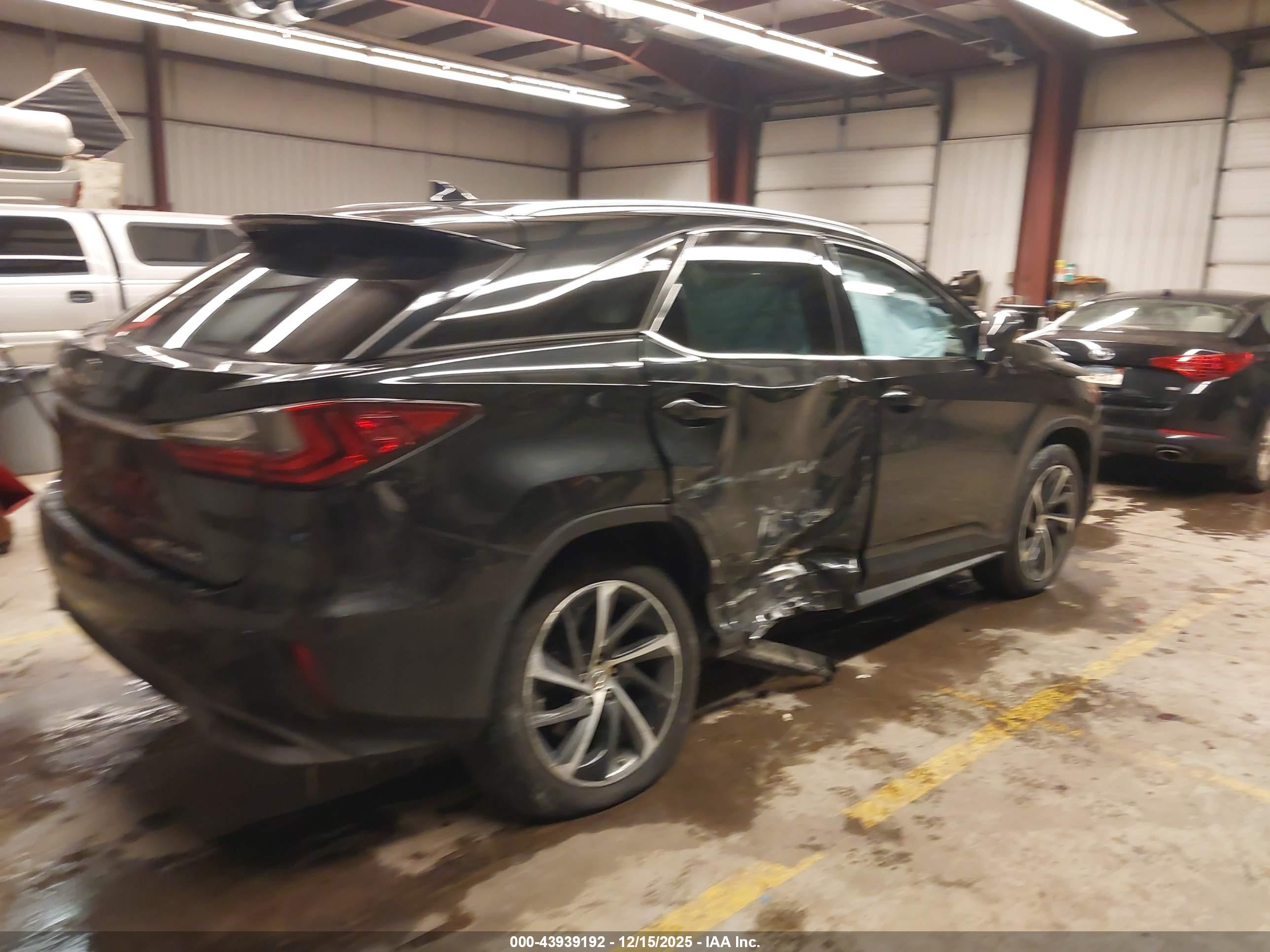 LEXUS RX image 4