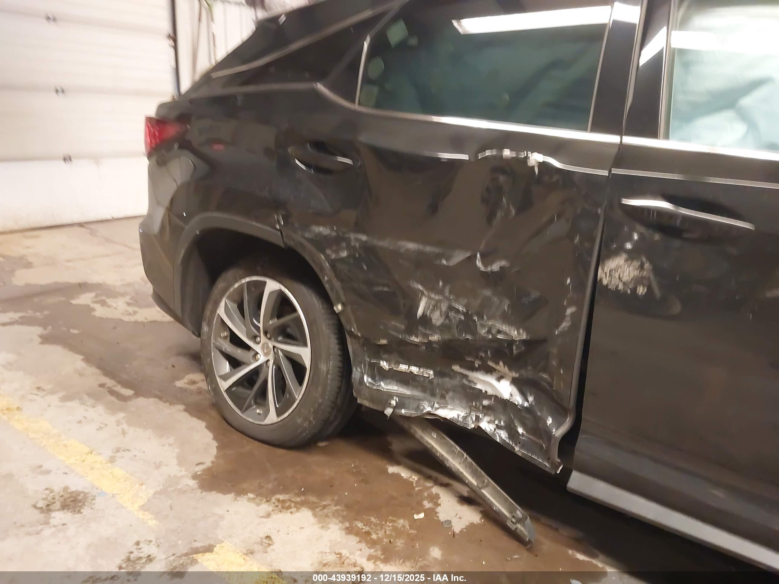 LEXUS RX image 6