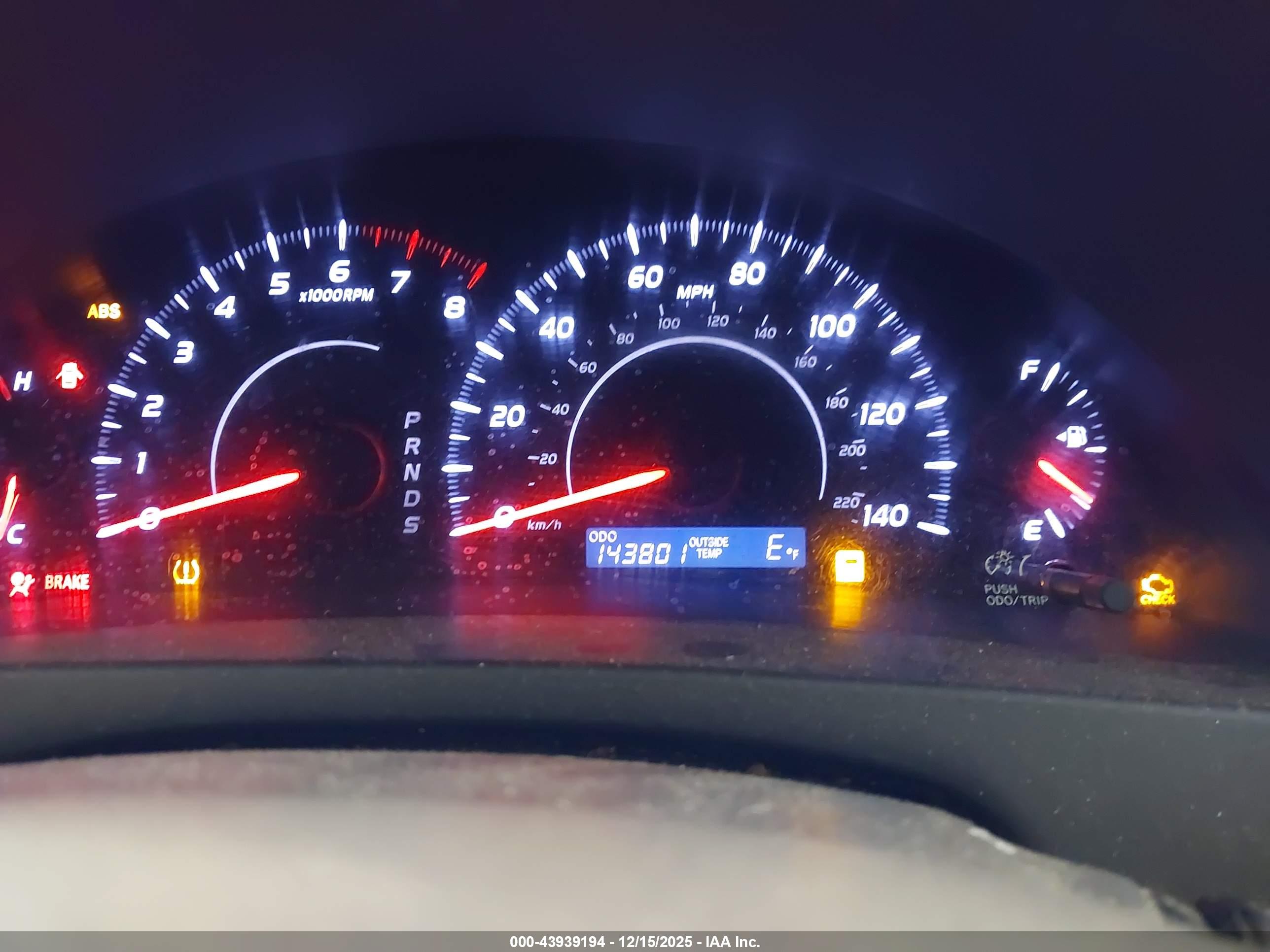 TOYOTA CAMRY image 7