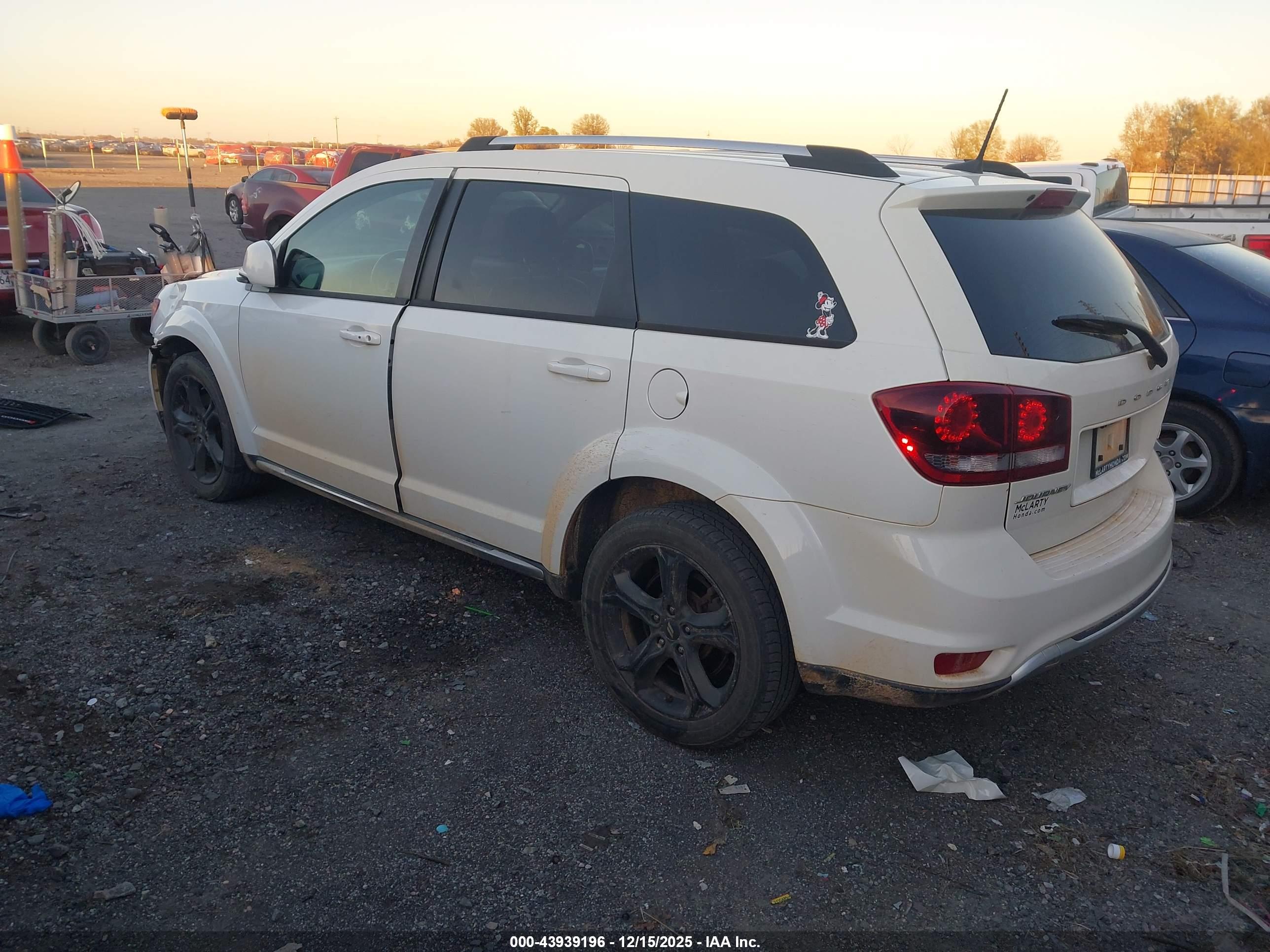 DODGE JOURNEY image 3