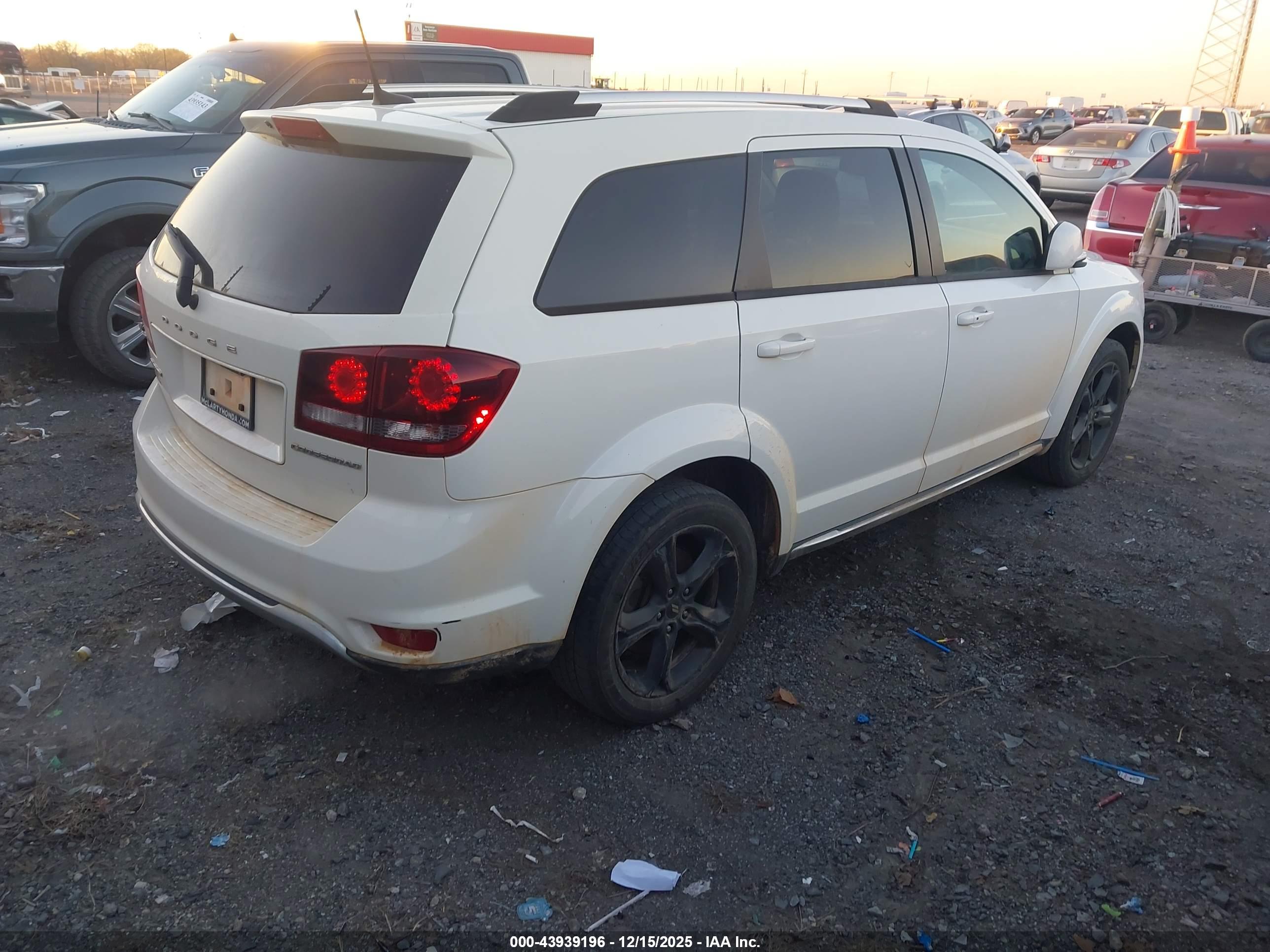 DODGE JOURNEY image 4