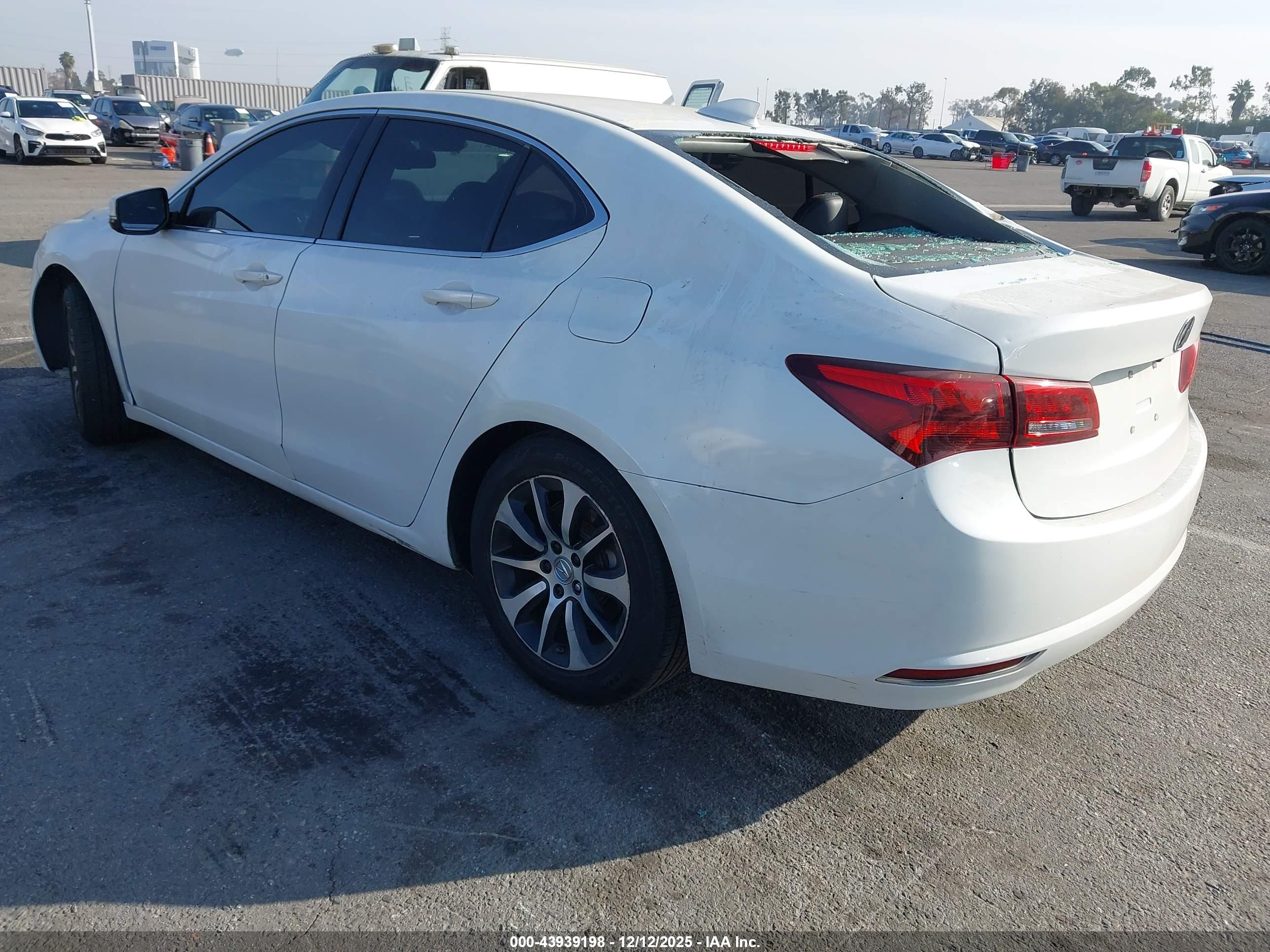 ACURA TLX image 3