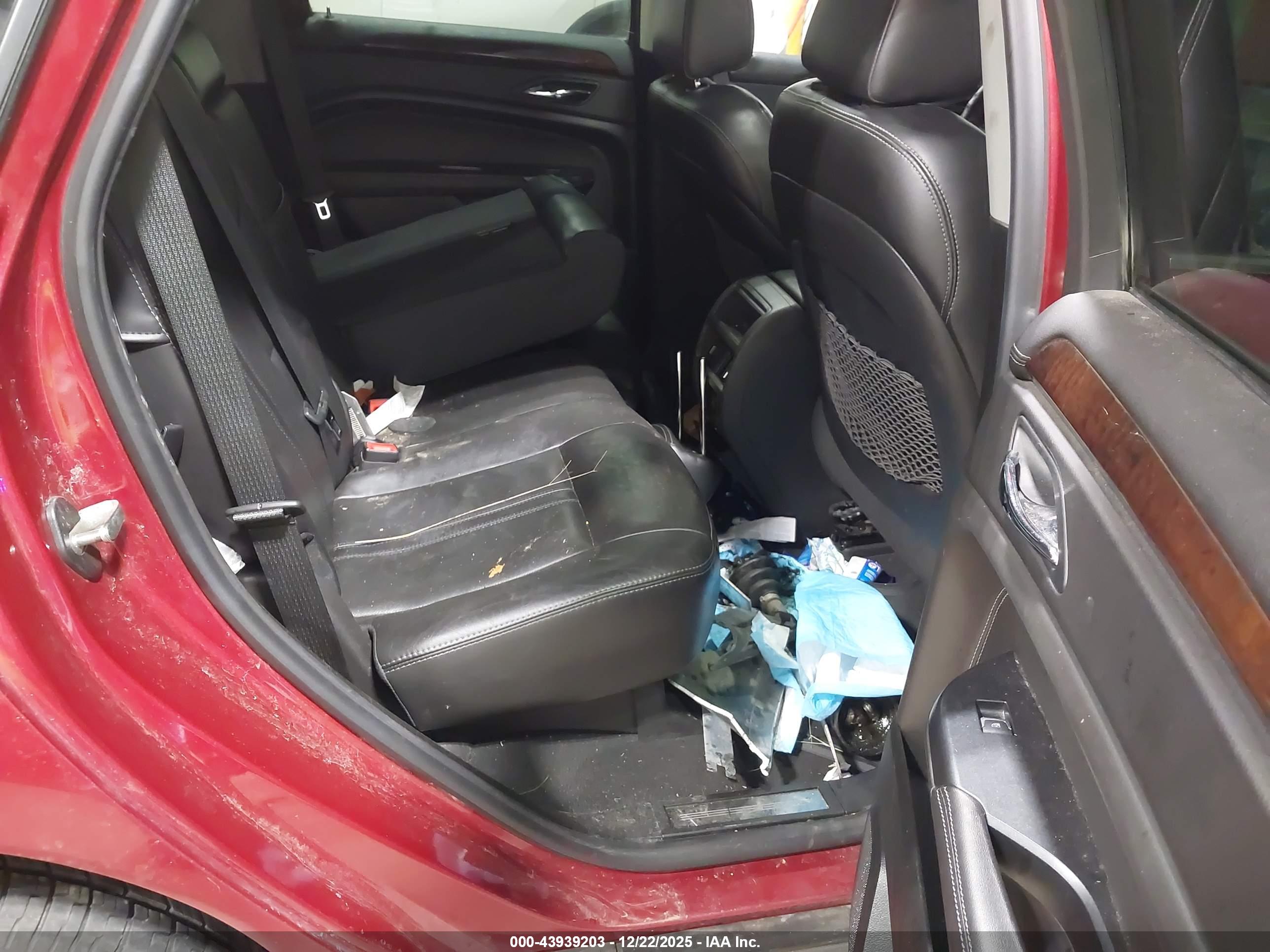 CADILLAC SRX image 8