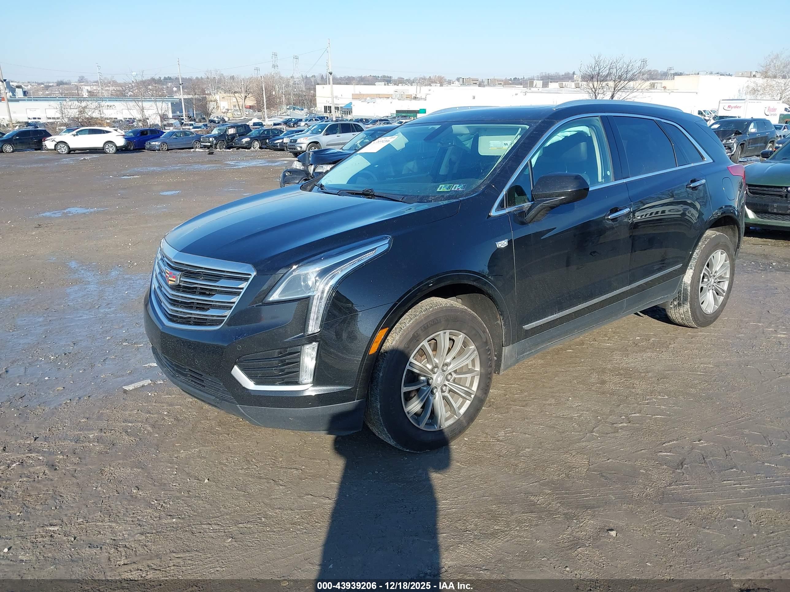 CADILLAC XT5 image 2