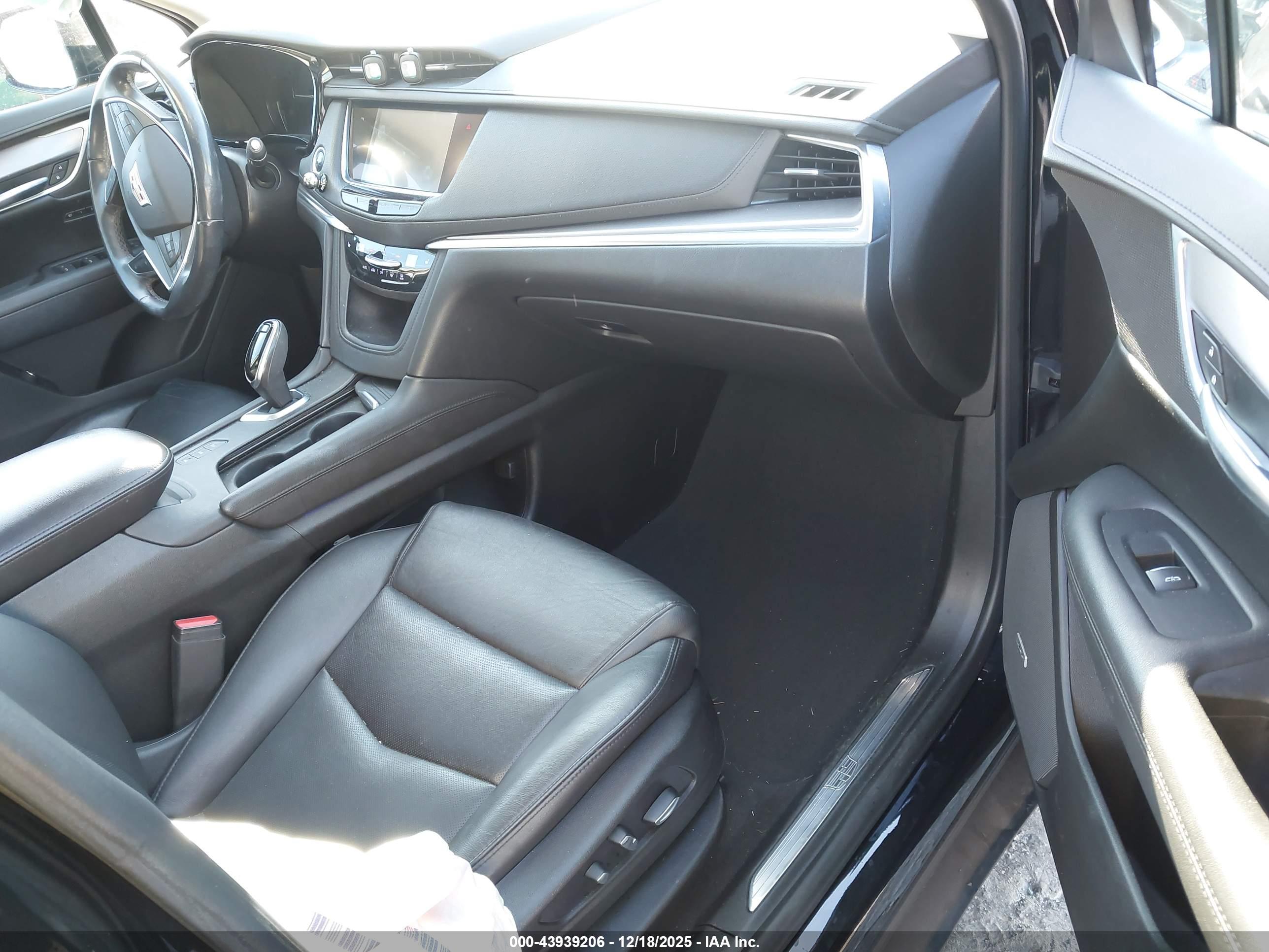 CADILLAC XT5 image 5