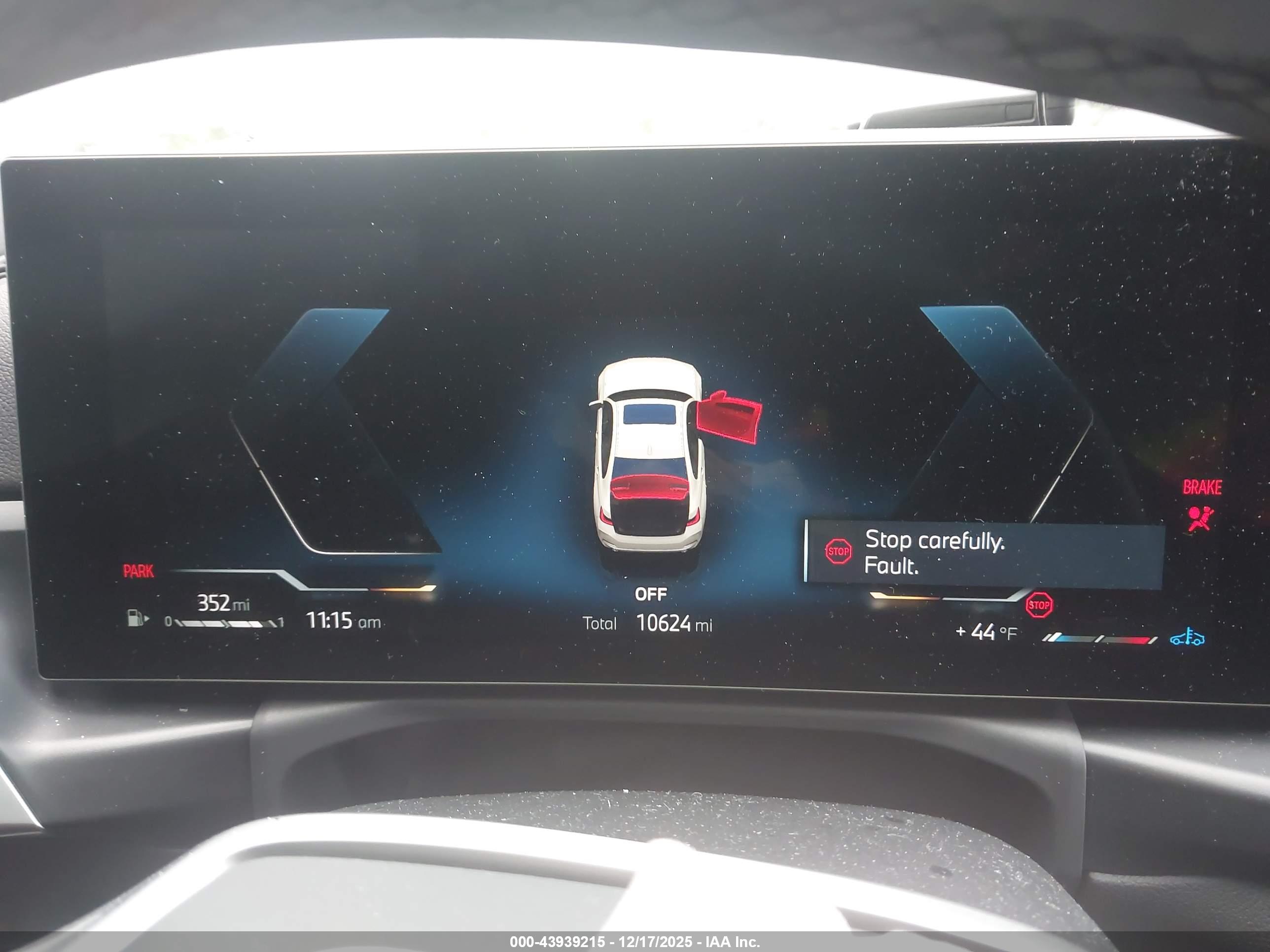 BMW 330I image 7