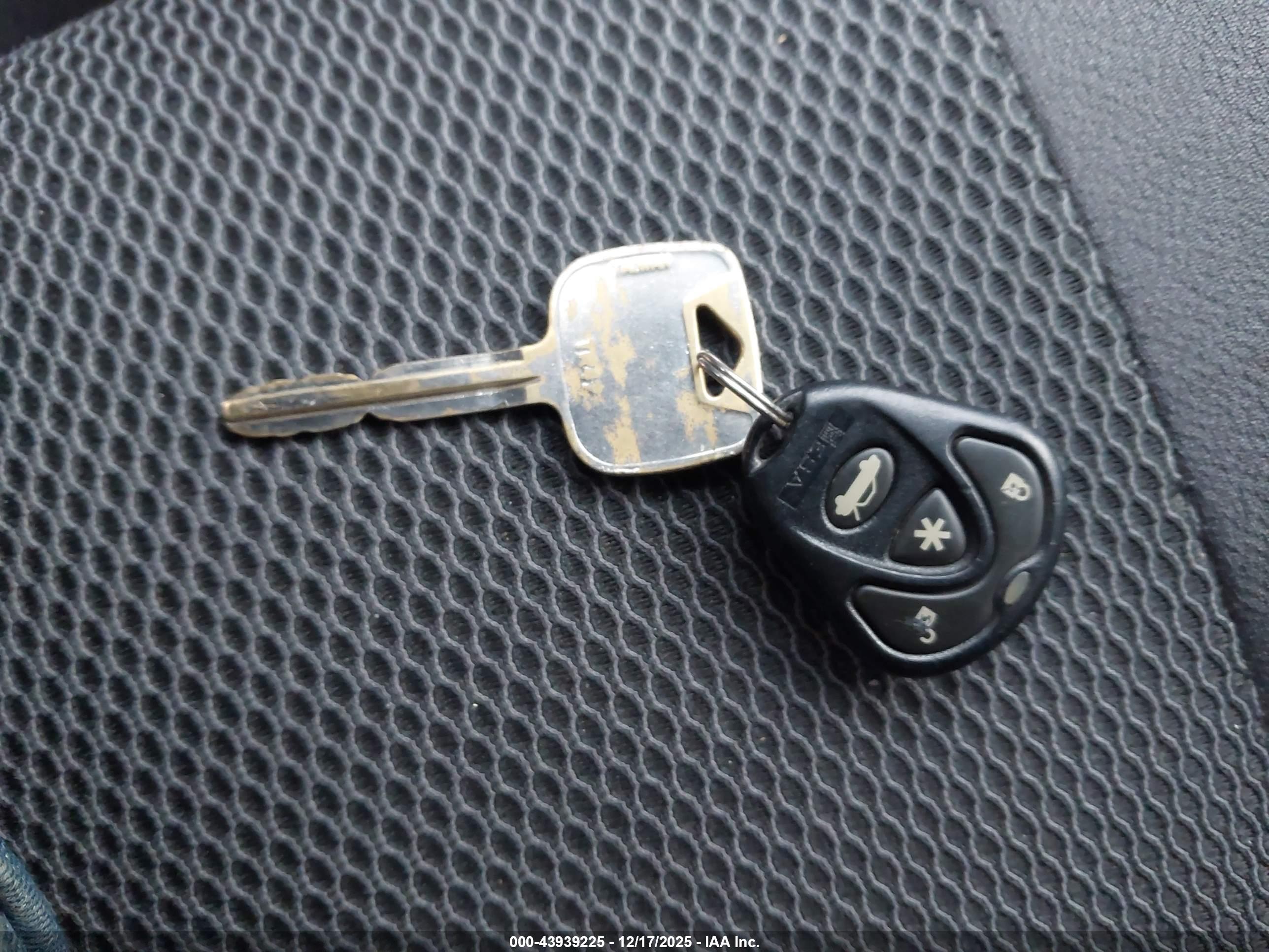 TOYOTA RAV4 image 11