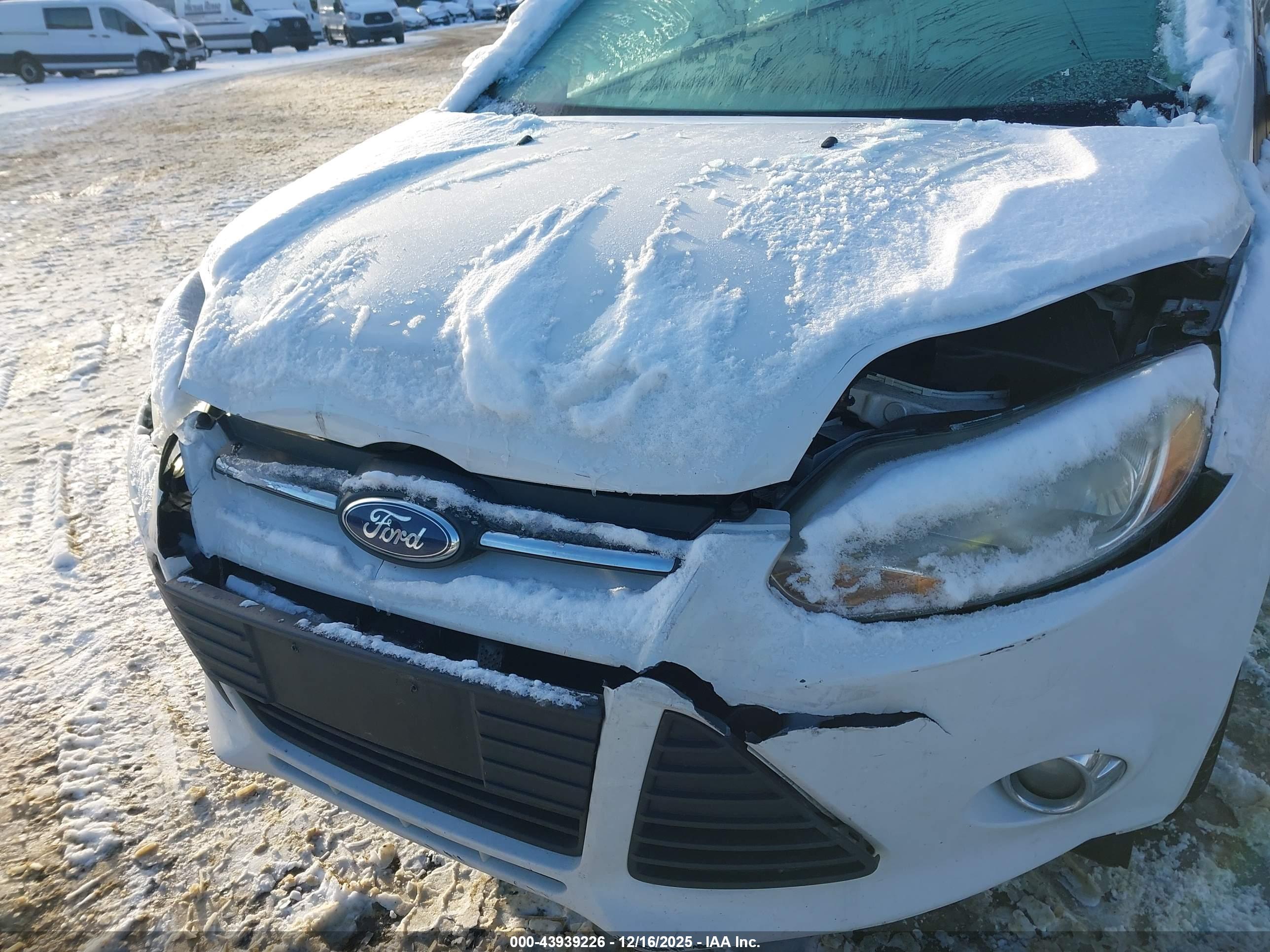 FORD FOCUS image 6