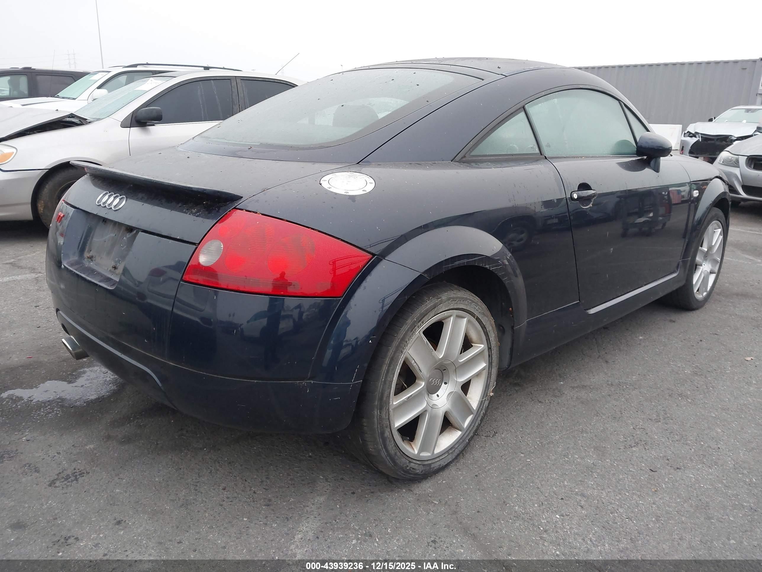 AUDI TT image 4