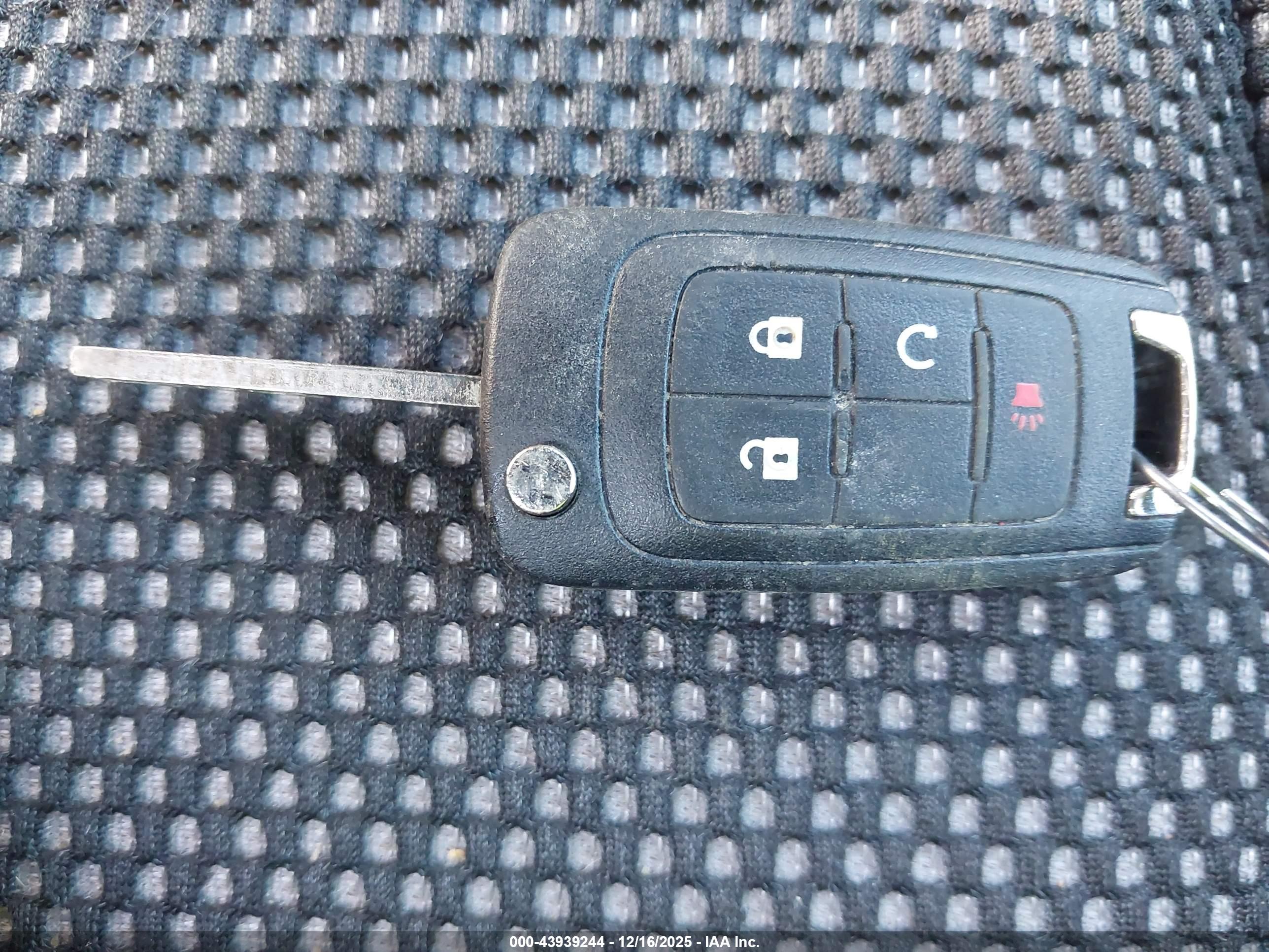 GMC TERRAIN image 11