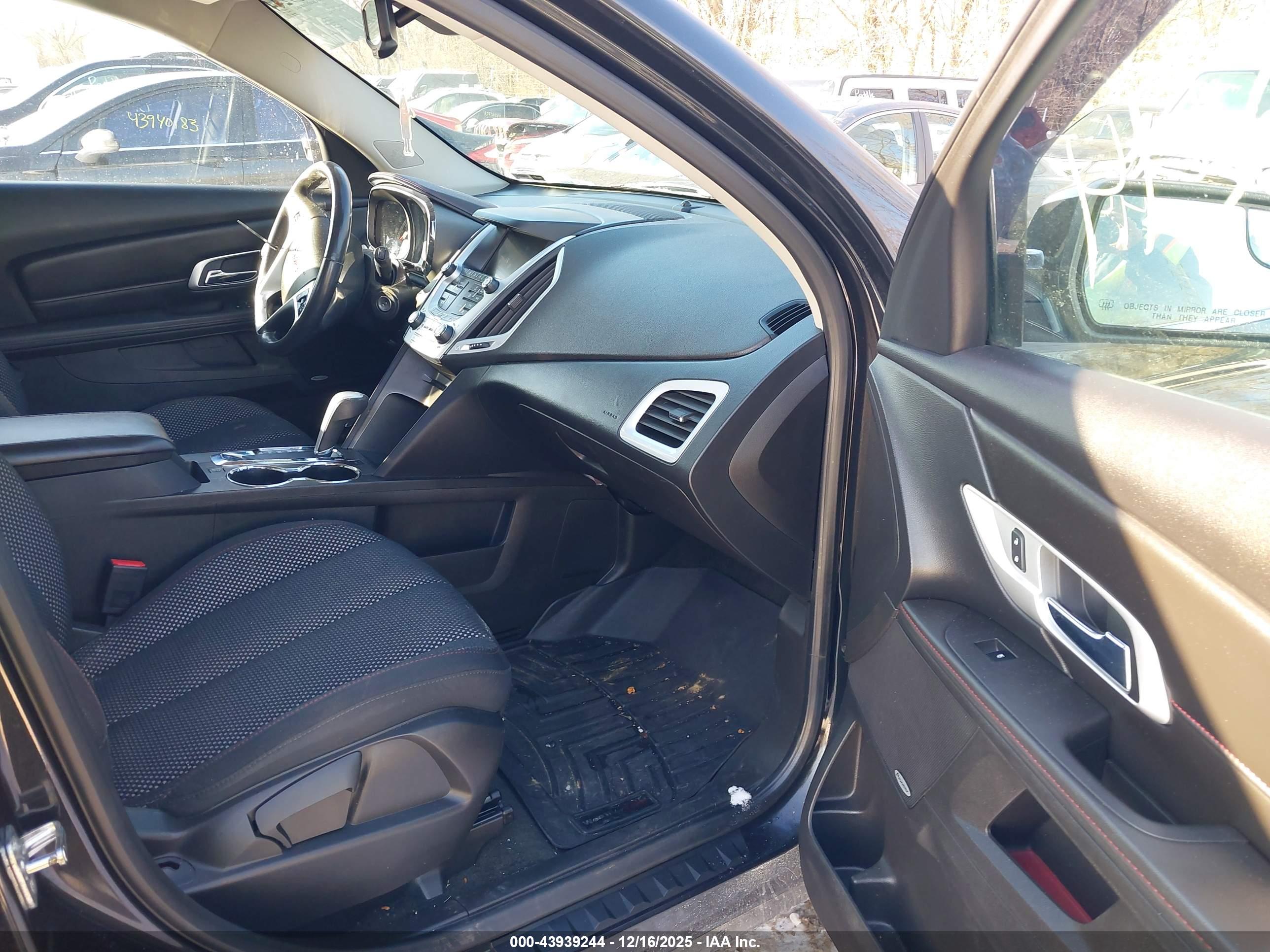 GMC TERRAIN image 5