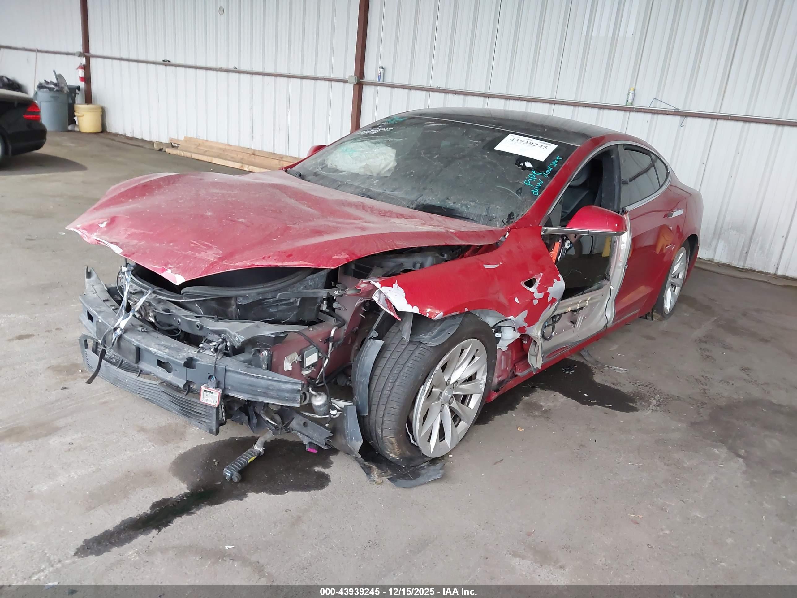 TESLA MODEL image 2