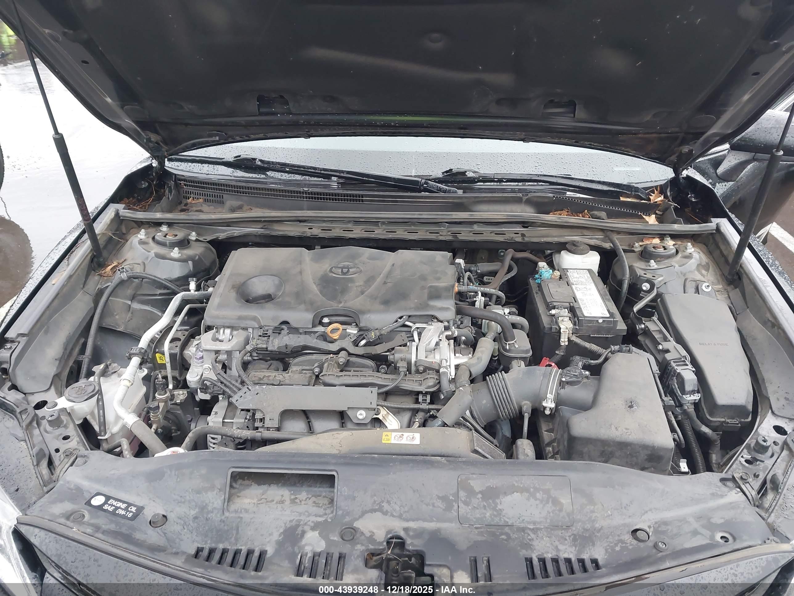 TOYOTA CAMRY image 10